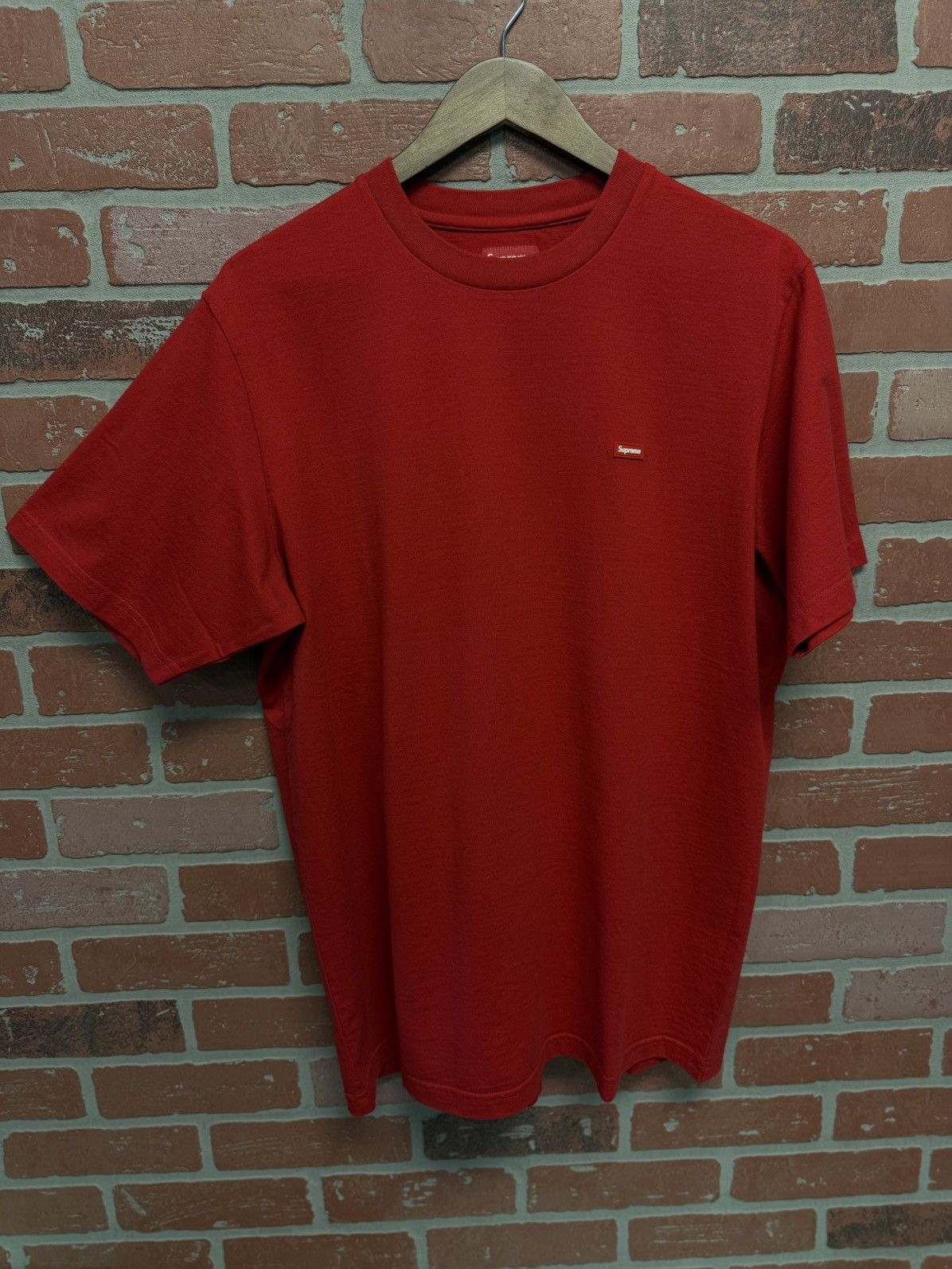Supreme Supreme Red Short Sleeve Tee Shirt Size Large (NEW) Size US L / EU 52-54 / 3 - 1 Thumbnail