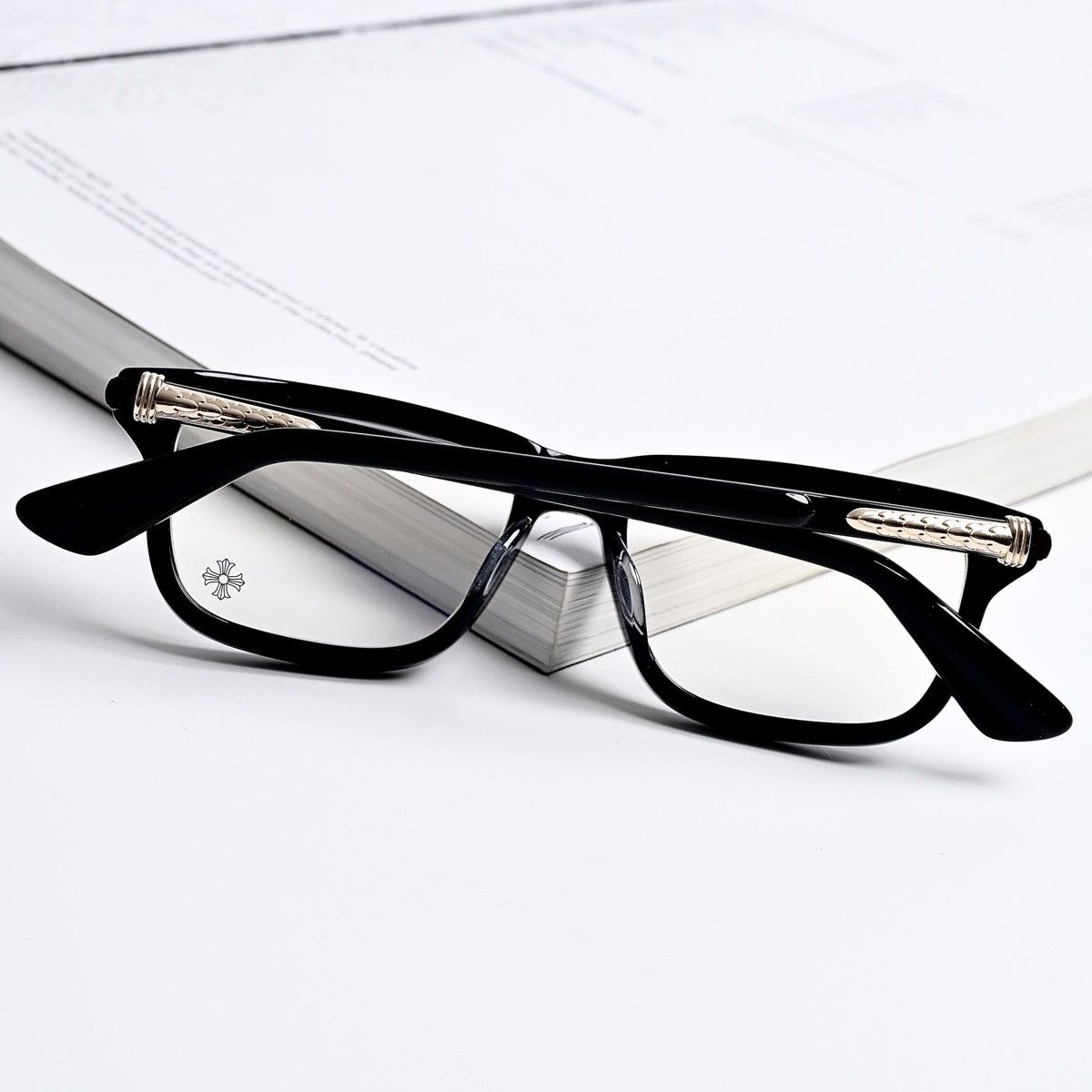 CHROME HEARTS LITTLE DINGER GLASSES