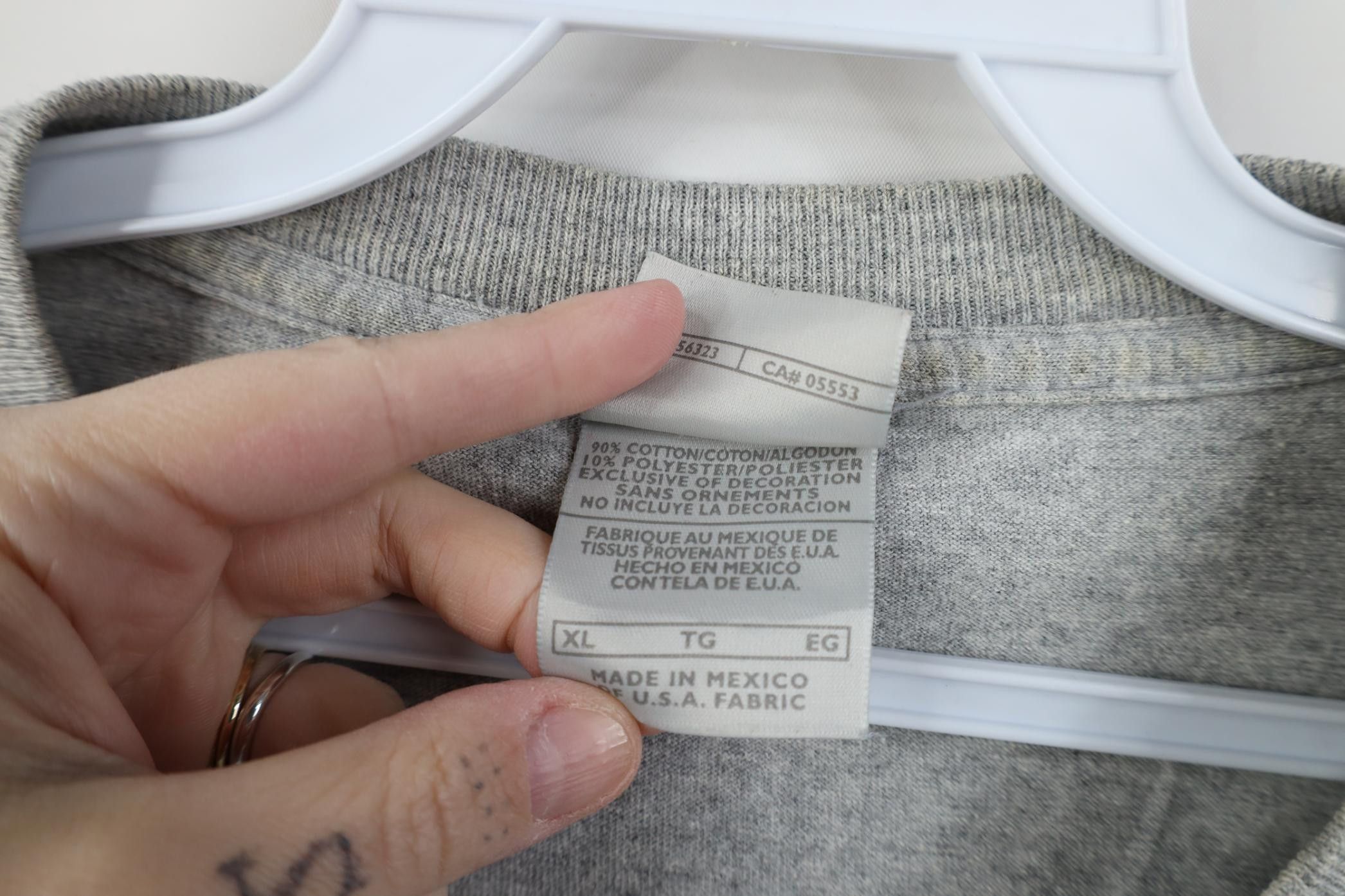 Nike Vintage Nike Travis Scott Center Swoosh T-Shirt Heather Gray Size US XL / EU 56 / 4 - 12 Thumbnail