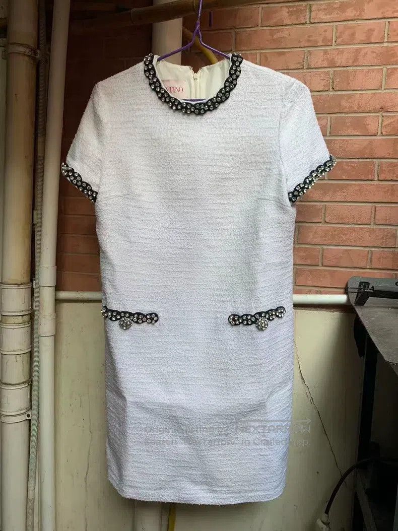 Valentino Valentino Ordered diamond crew neck small fragrant dress Size L / US 10 / IT 46 - 1 Thumbnail