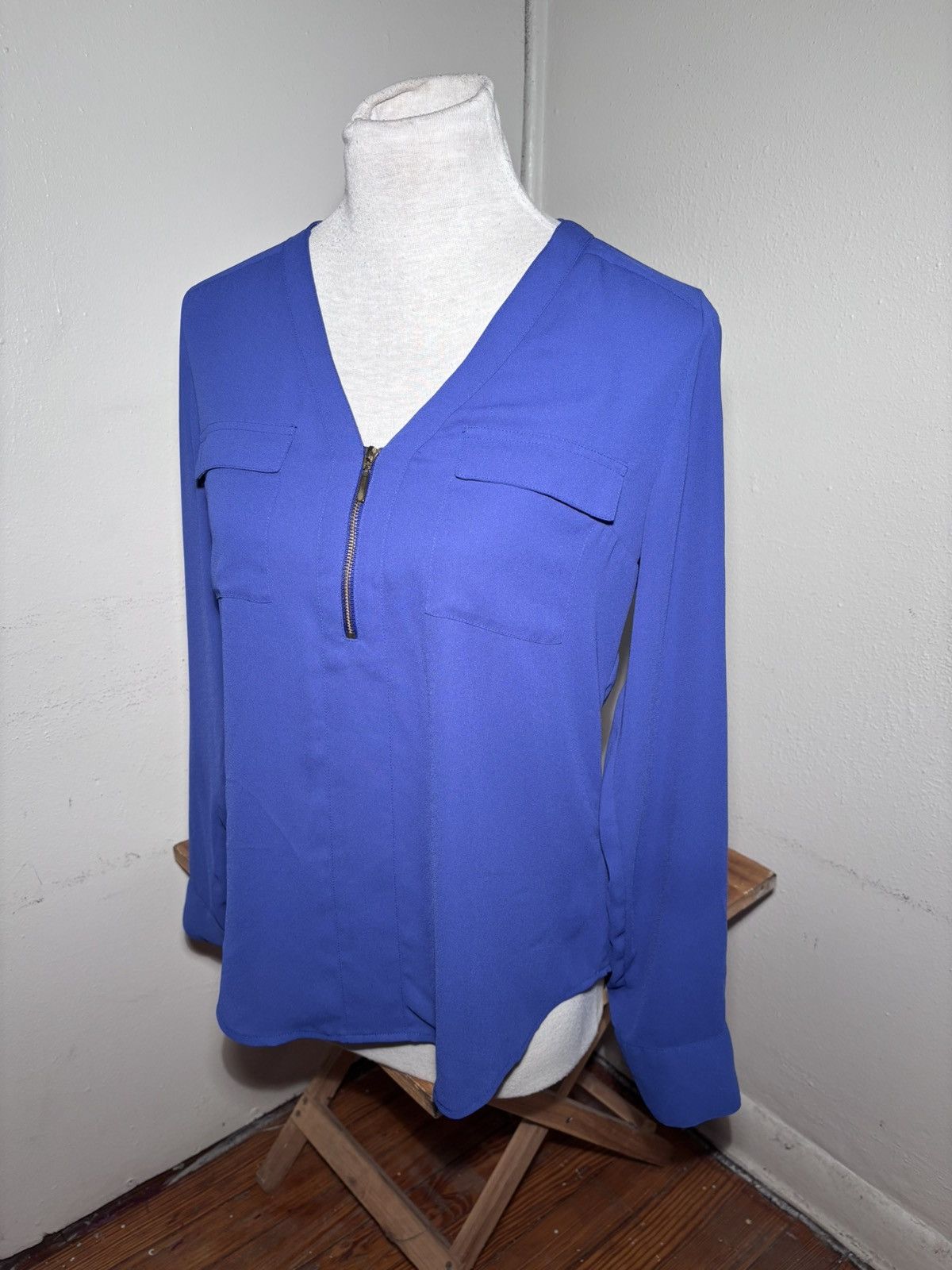 Express Express Quarter Zip Mesh Blouse Size S / US 4 / IT 40 - 6 Thumbnail