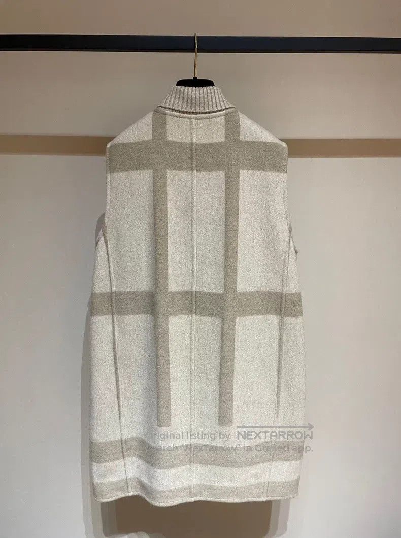 Hermes Hermes Light Gray Cashmere Overcoat Vest, Patched Leather Size XS / US 0-2 / IT 36-38 - 5 Thumbnail