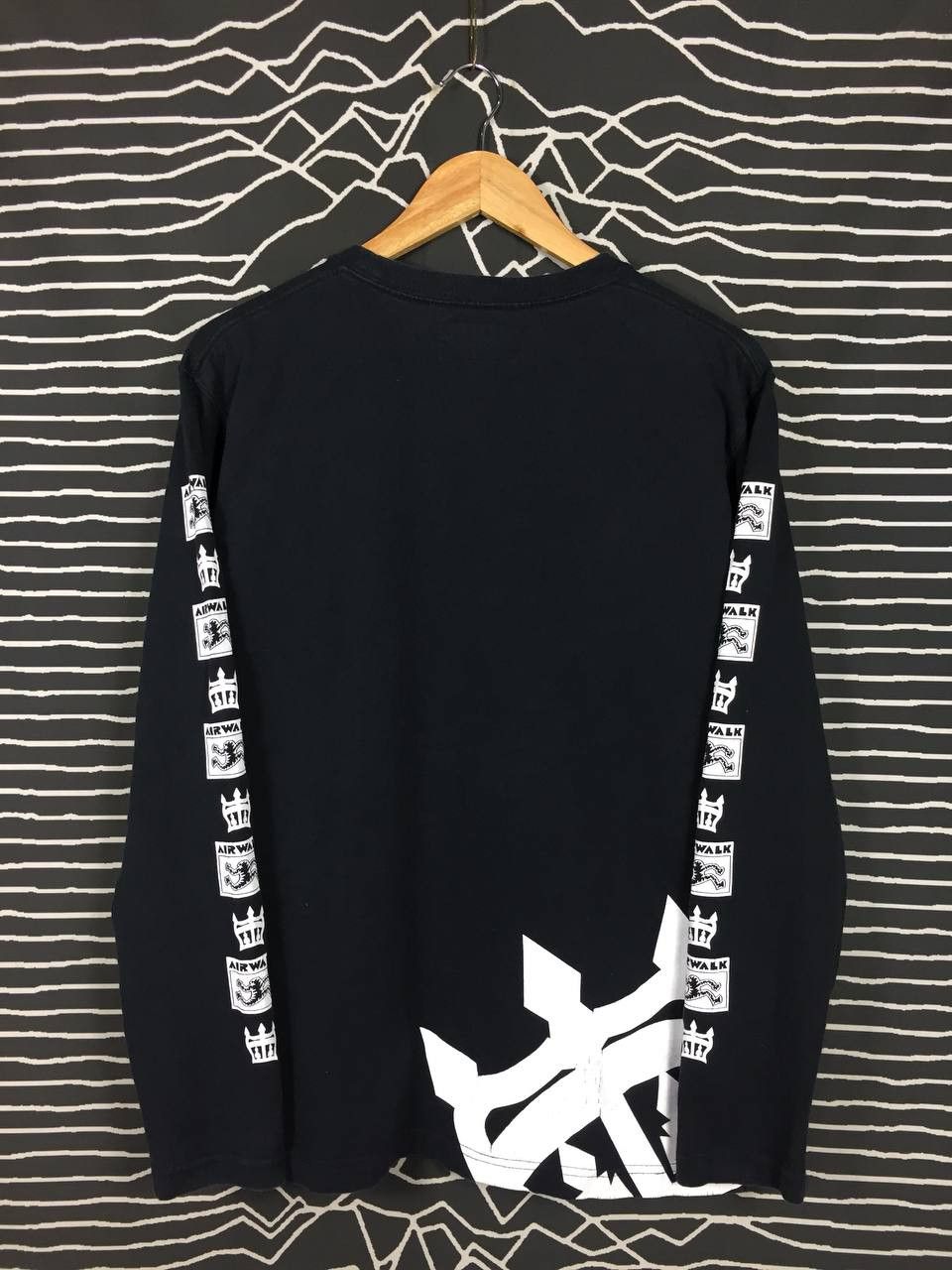 Airwalk × Vintage Vtg Airwalk Skateboards Rodeo Crowns Longsleeve Tee Size US L / EU 52-54 / 3 - 6 Thumbnail