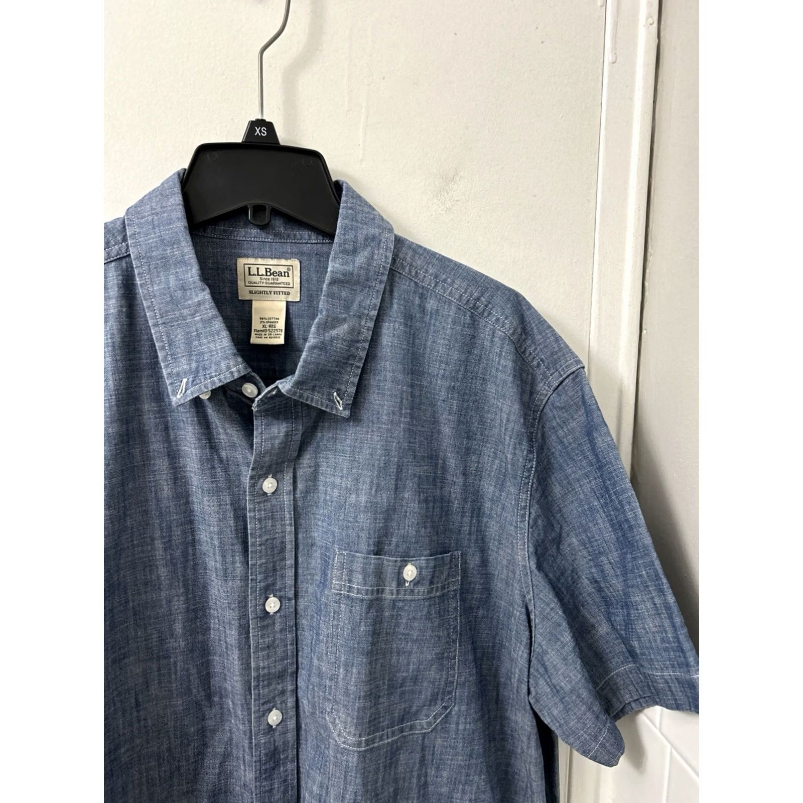 Vintage LL Bean Chambray Shirt Mens XL Blue Slim Button-Down Short Sleeve Casual Travel Workwear 522578 Size US XL / EU 56 / 4 - 4 Thumbnail