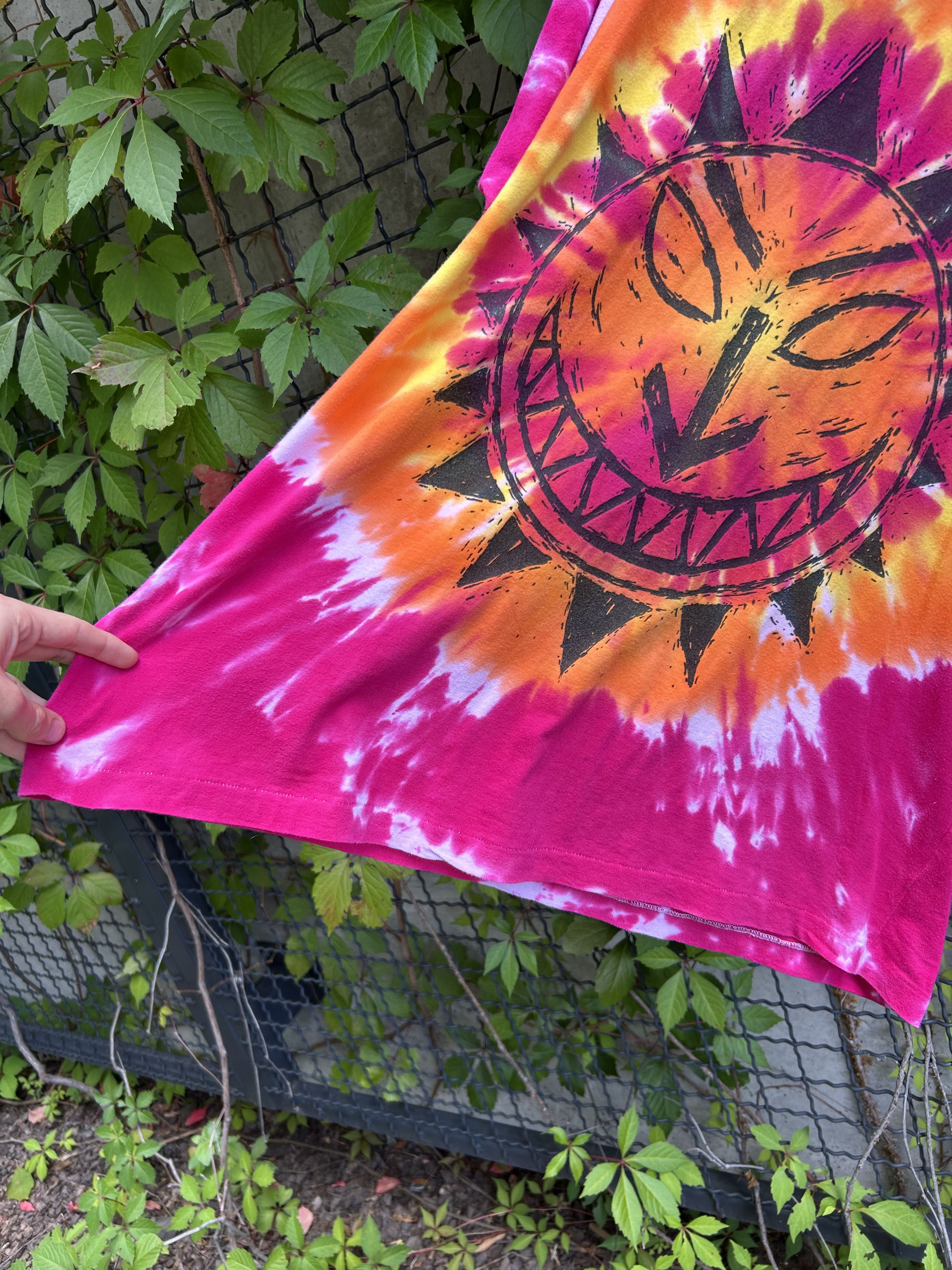 Band Tees Vintage 90s Levellers Rock Band Tie Dye T-shirt Size US XL / EU 56 / 4 - 7 Thumbnail