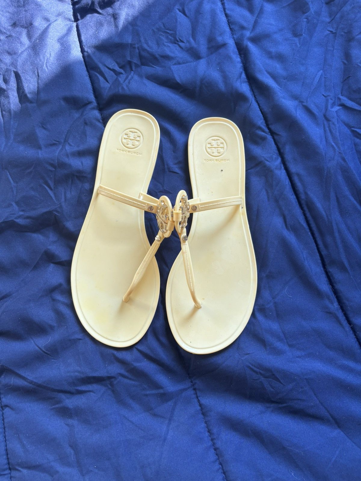Tory Burch Cream Tory Burch Sandals with Gold logo Size US 9 / IT 39 - 1 Thumbnail