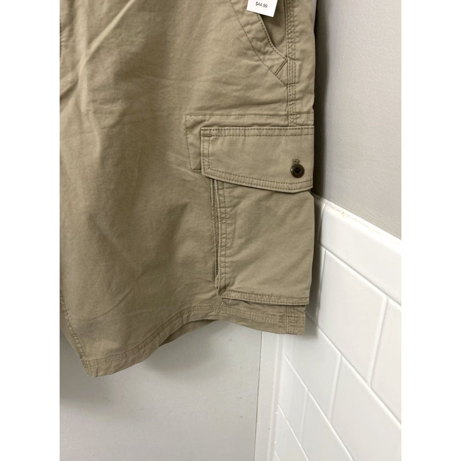 Gap GAP Cargo Shorts Mens 38 Tan Pockets 10” Inseam NWT MSRP 5 Casual Utility Flat Front Relaxed Cotton Blend Spandex Canvas Beige Boys? no Size US 38 / EU 54 - 5 Thumbnail