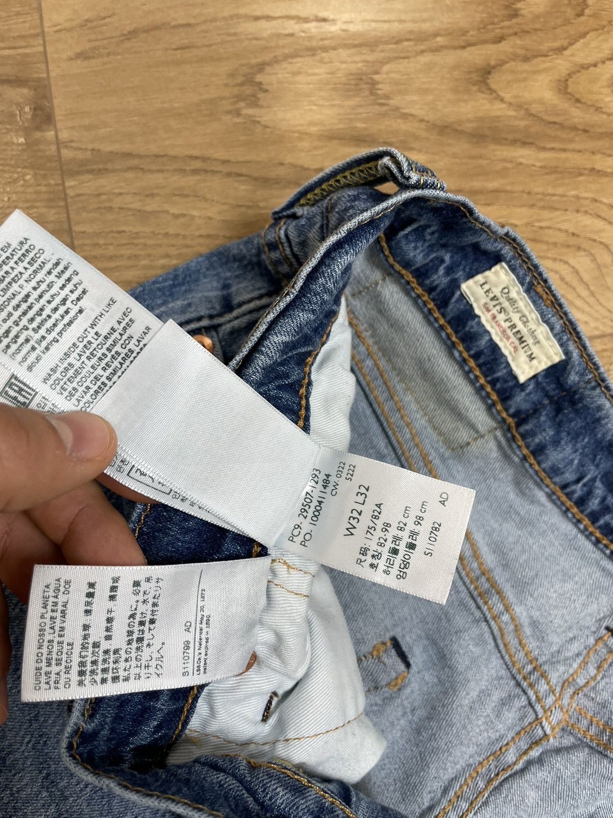 Levi's Vintage Levi’s 502 Y2K Blue Stonewashed Denim Jeans Pants Size US 32 / EU 48 - 14 Thumbnail