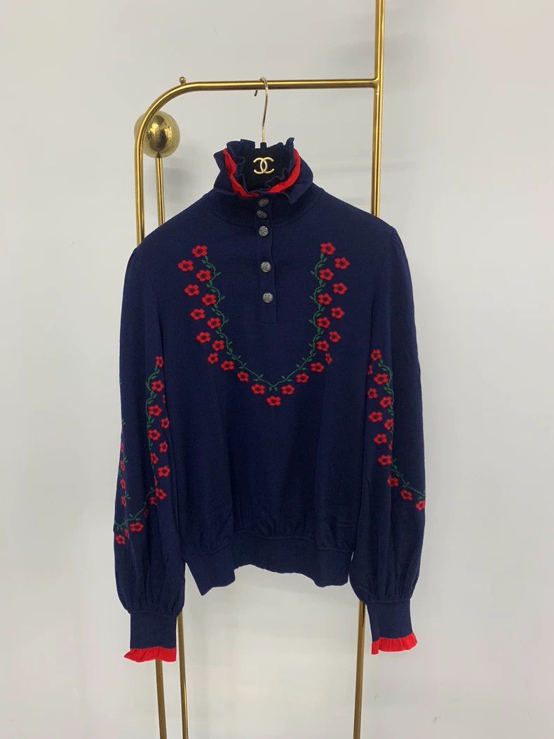 Chanel Chanel Salzburg Blue Floral Embroidered Sweater - dmc Size US S / EU 44-46 / 1 - 1 Thumbnail