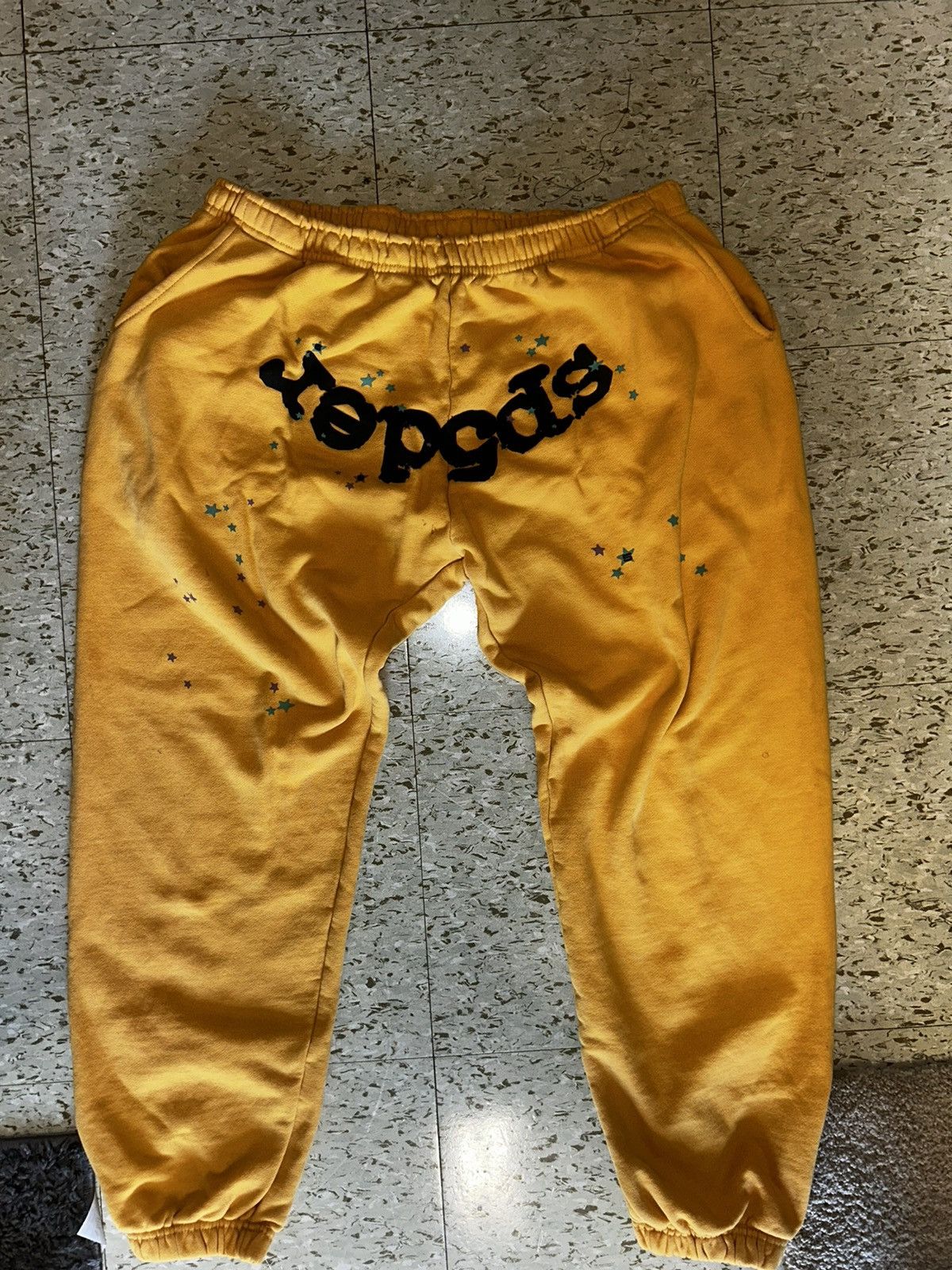 Sp5der × Young Thug Spider OG Yellow Sweats Size US 34 / EU 50 - 2 Thumbnail
