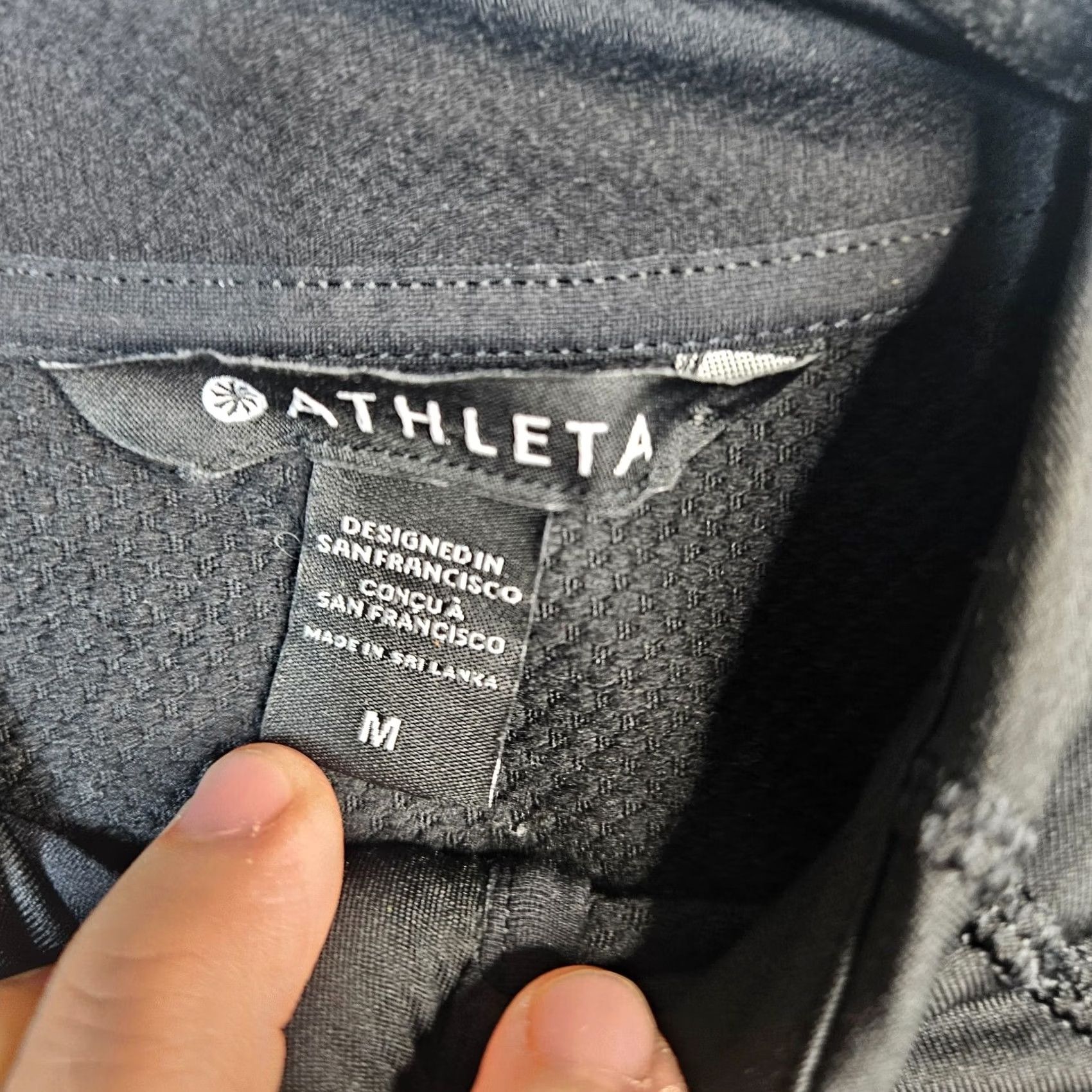 Athleta Athleta Women’s 1/4 Zip Long Sleeve Thumb Holes Pocket Back Sweatshirt M Black Casual Activewear Top Size M / US 6-8 / IT 42-44 - 4 Thumbnail
