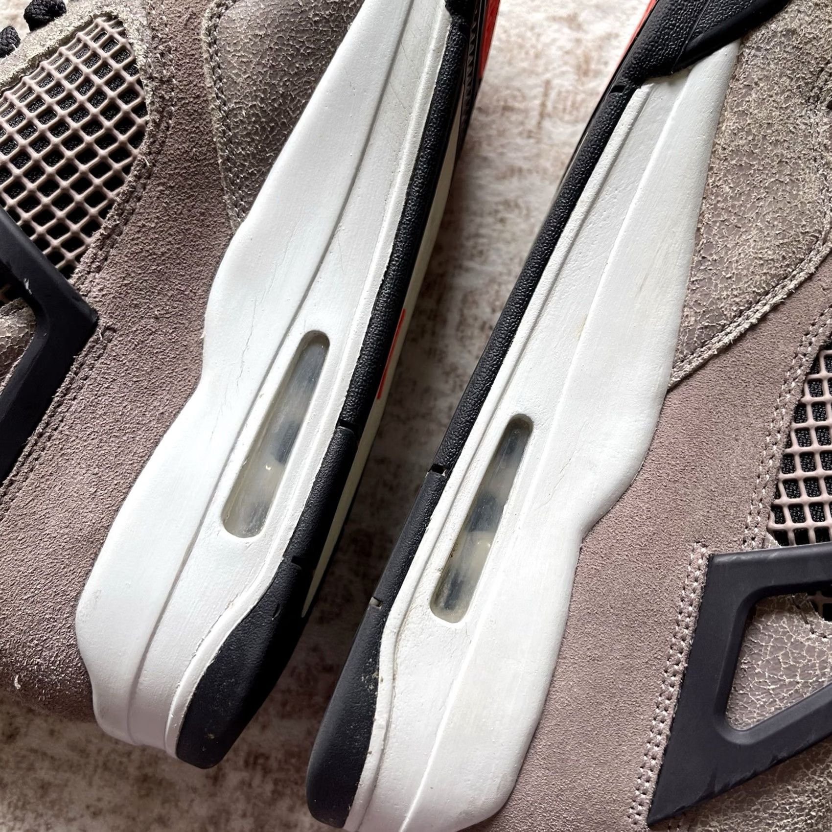Jordan Brand Jordan Air Jordan 4 Retro Sneaker Men’s 10 Taupe Haze Brown DB0732-200 Size US 10 / EU 43 - 6 Thumbnail