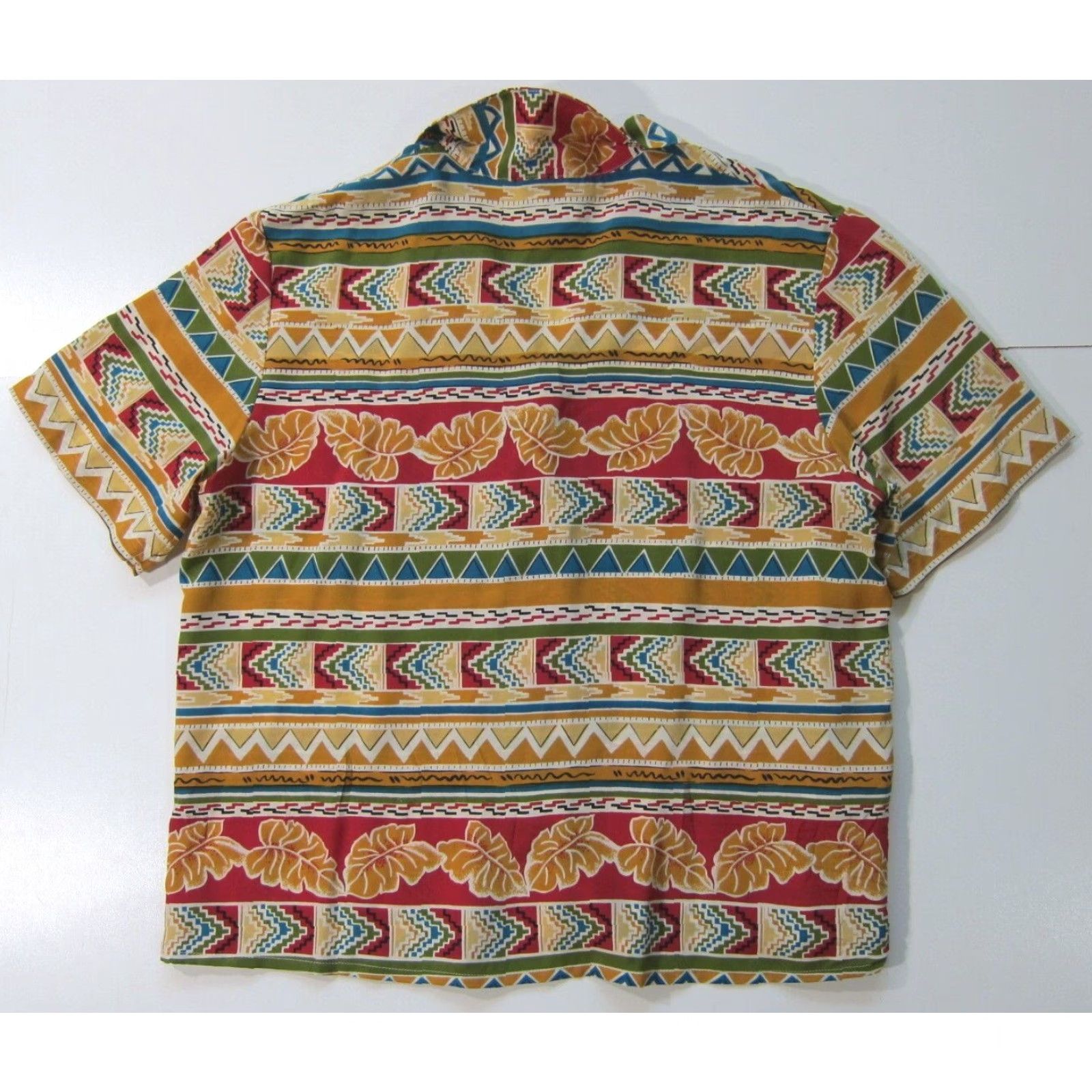 Vintage SK & Company 100% Silk Red Aztec Floral Short Sleeve Blouse Women 10P Size L / US 10 / IT 46 - 2 Thumbnail