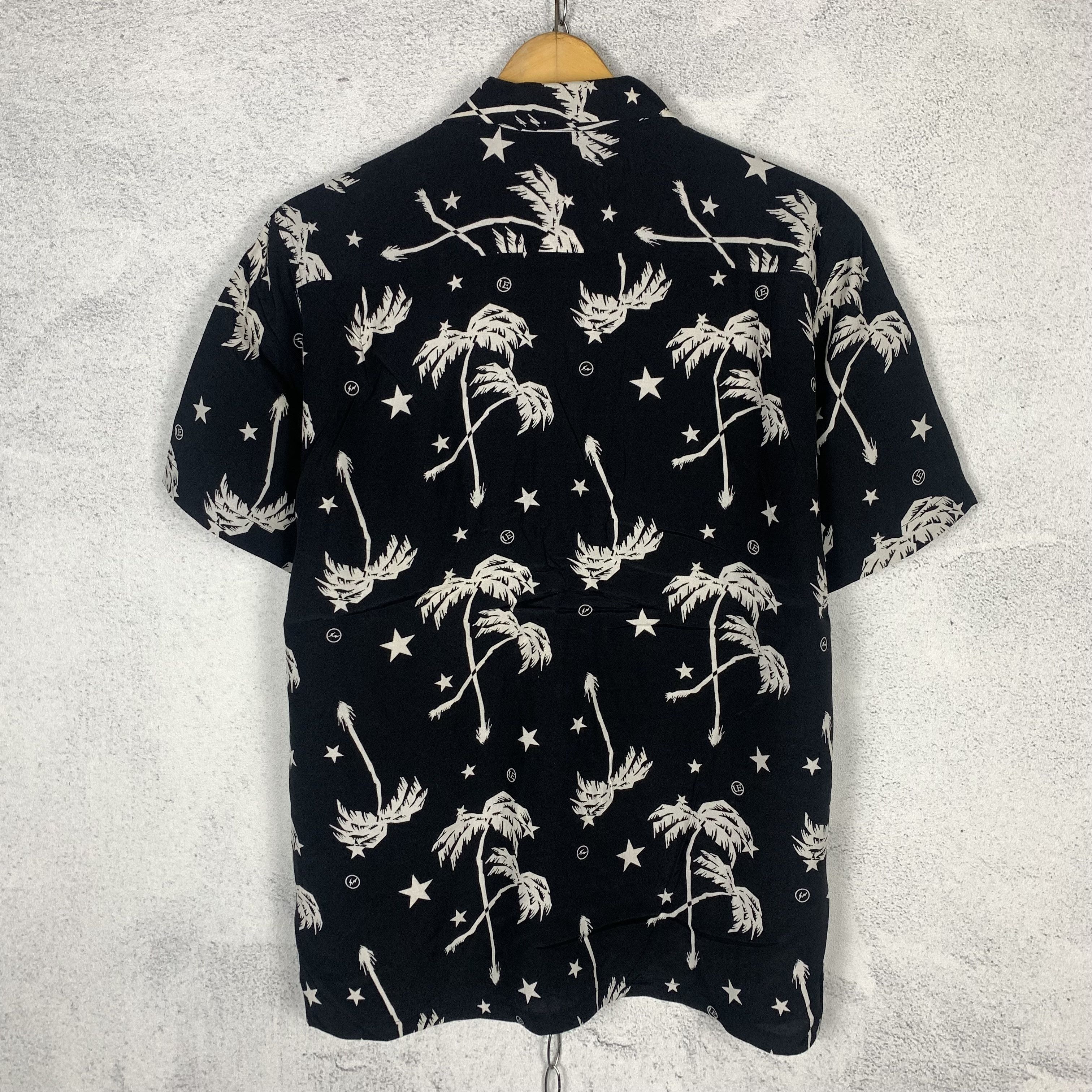 Sophnet. Uniform Experiment x Sophnet Over Print Shirt Size US M / EU 48-50 / 2 - 2 Thumbnail