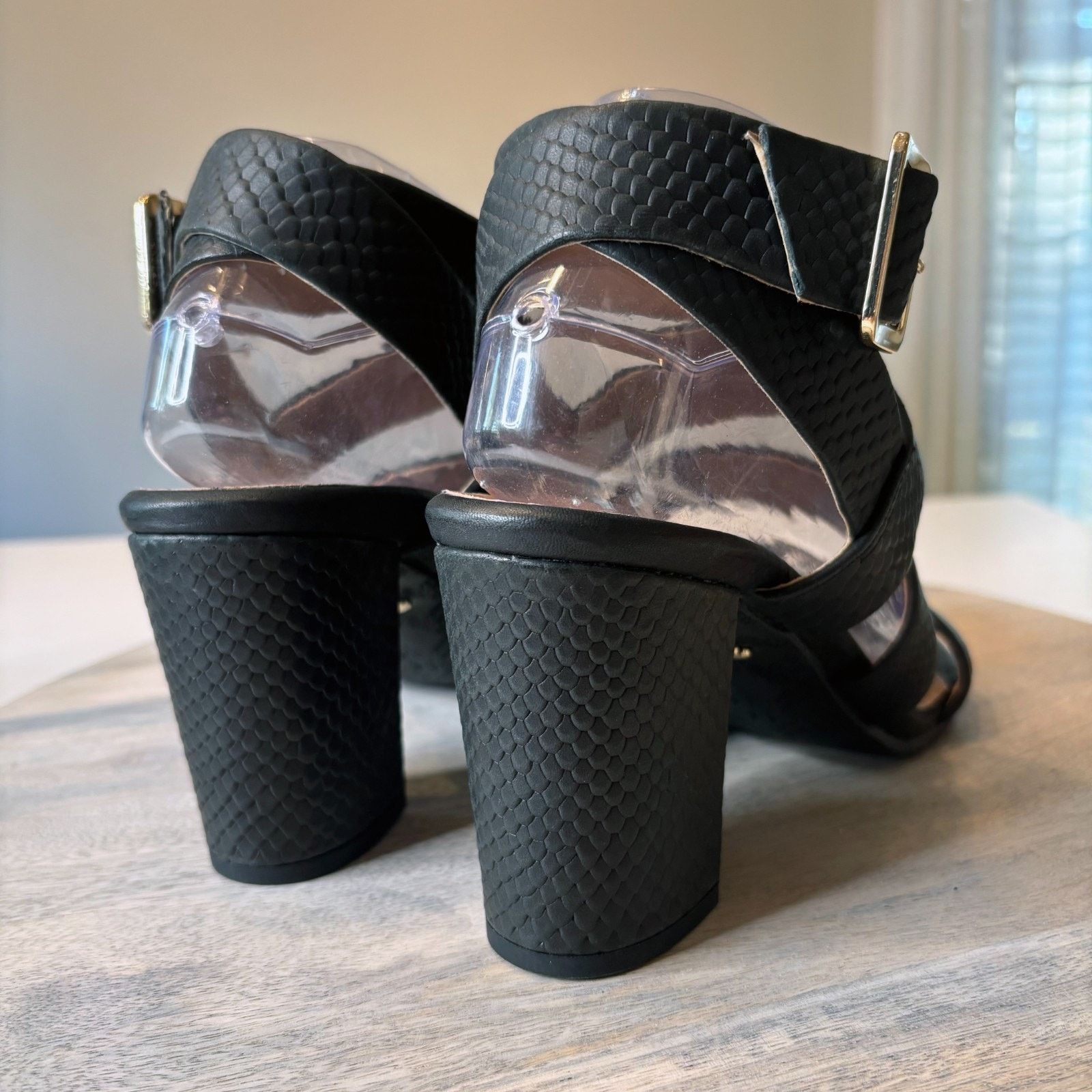 Vionic Vionic Blaire Sandals Black Snake Embossed Leather Size 9.5 Size US 9.5 / IT 39.5 - 6 Thumbnail