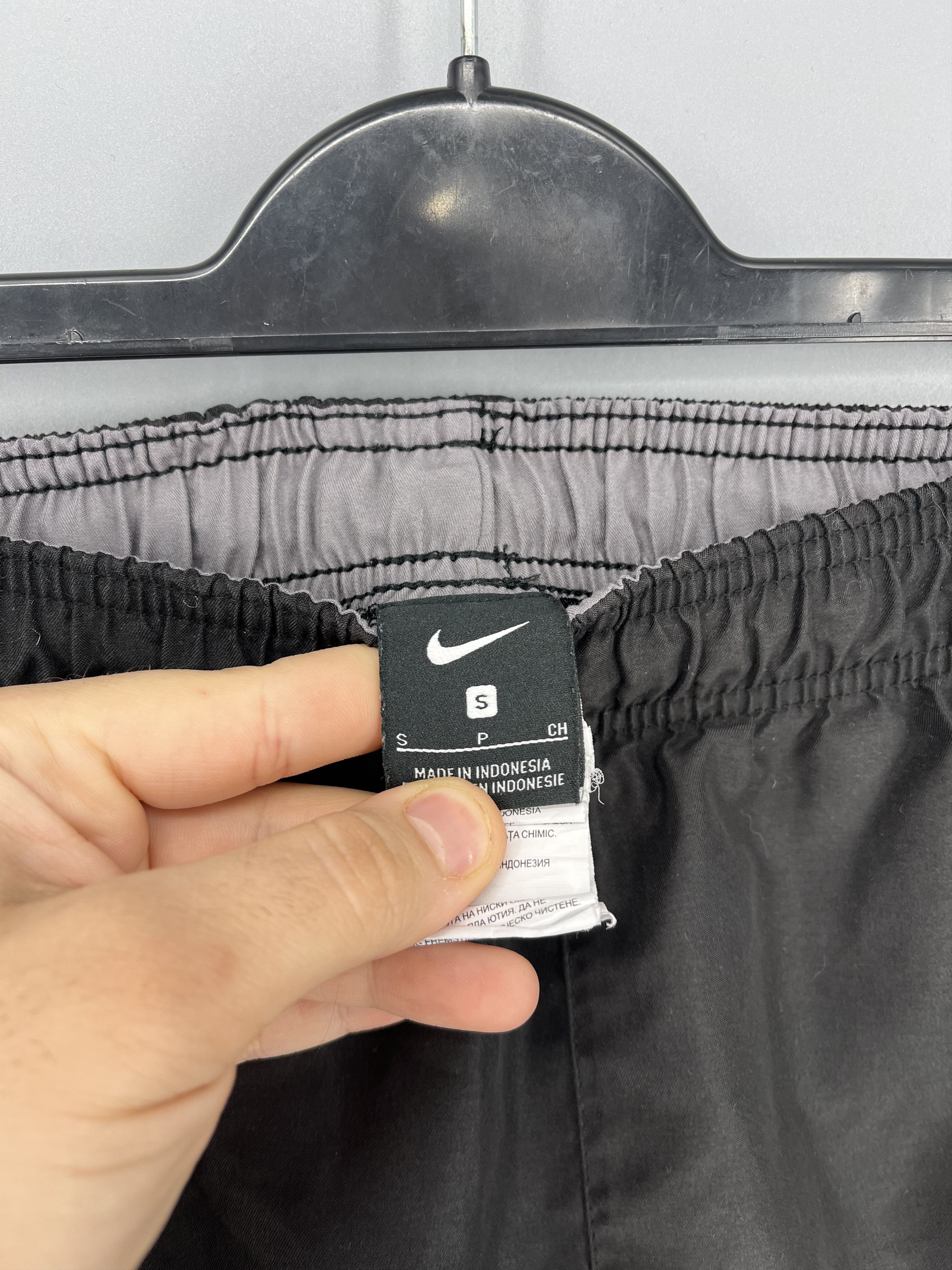 Nike 90s Vintage Nike Black Nylon Mini Swoosh Shorts Travis Style Size US 30 / EU 46 - 12 Thumbnail
