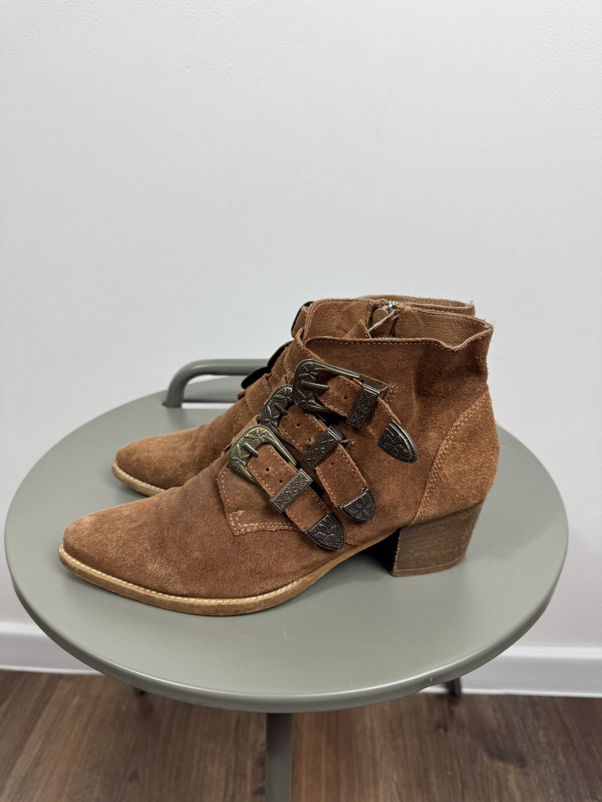 Other Vintage Brown Suede Triple Buckle Western Ankle Boots EU 38 Size US 7 / IT 37 - 7 Thumbnail