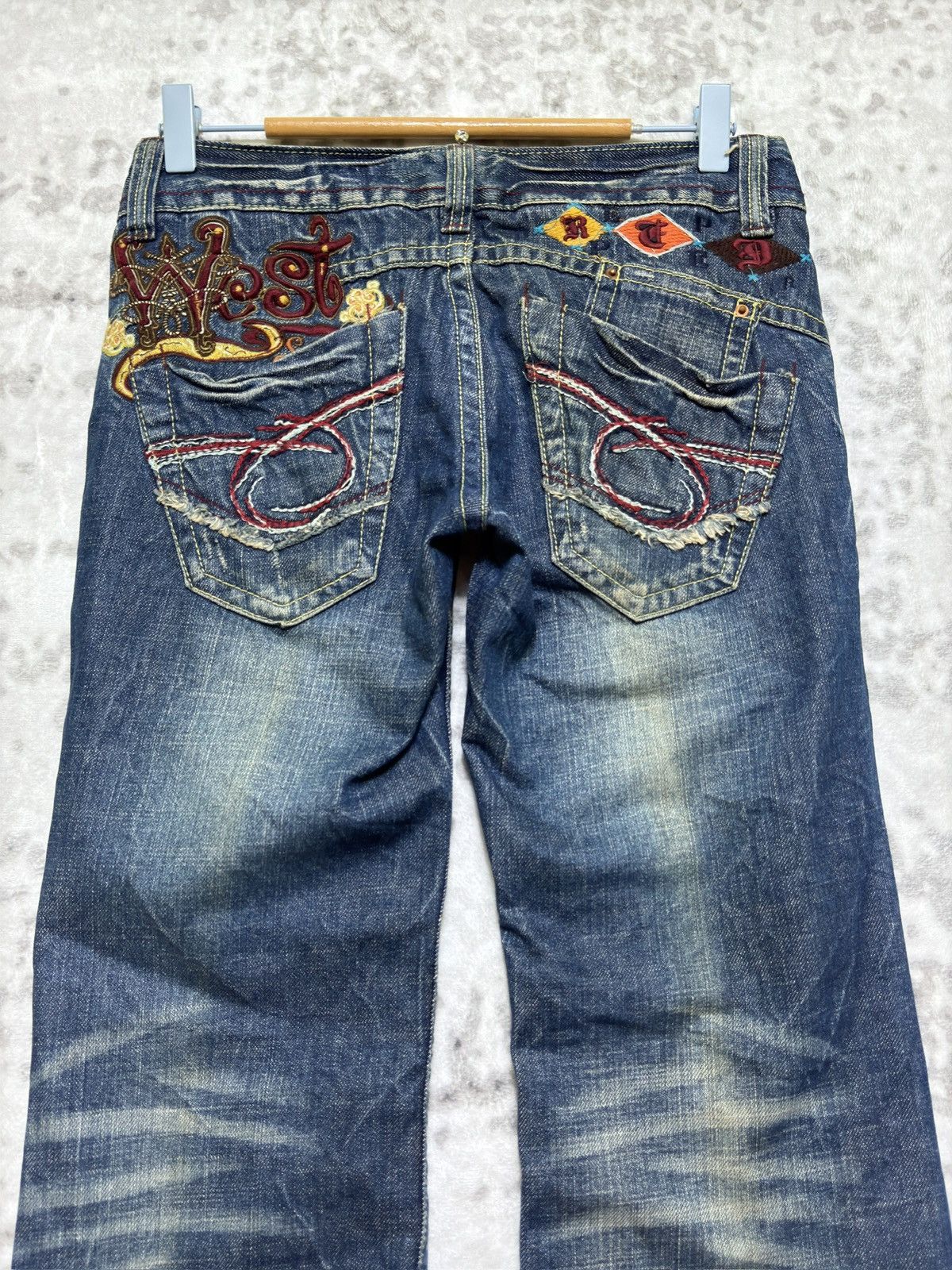 Ed Hardy Y2K Red Pepper Embroidery Mud Wash Finish Flared Jeans Size US 28 / EU 44 - 8 Thumbnail