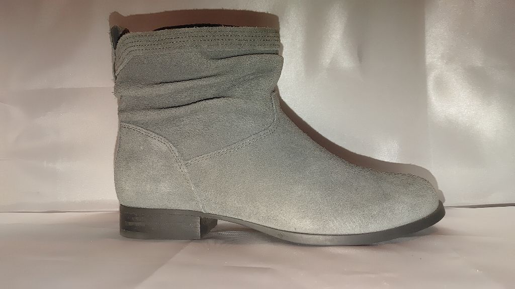 Ugg Koolaburra by Ugg Lorelei Slouch Suede Boots Size 7.5 Size US 7.5 / IT 37.5 - 2 Thumbnail