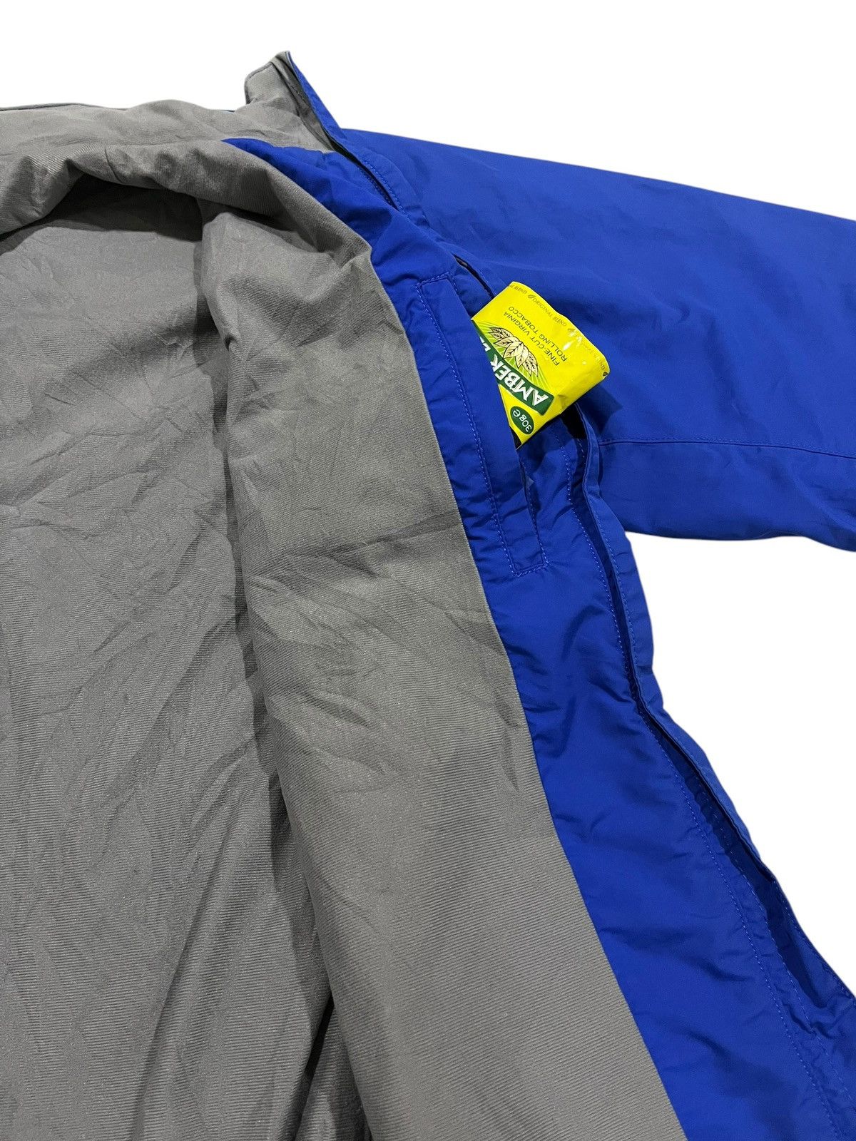 Helly Hansen VINTAGE HELLY HANSEN BIG LOGO BOMBER JACKET Size US L / EU 52-54 / 3 - 7 Thumbnail
