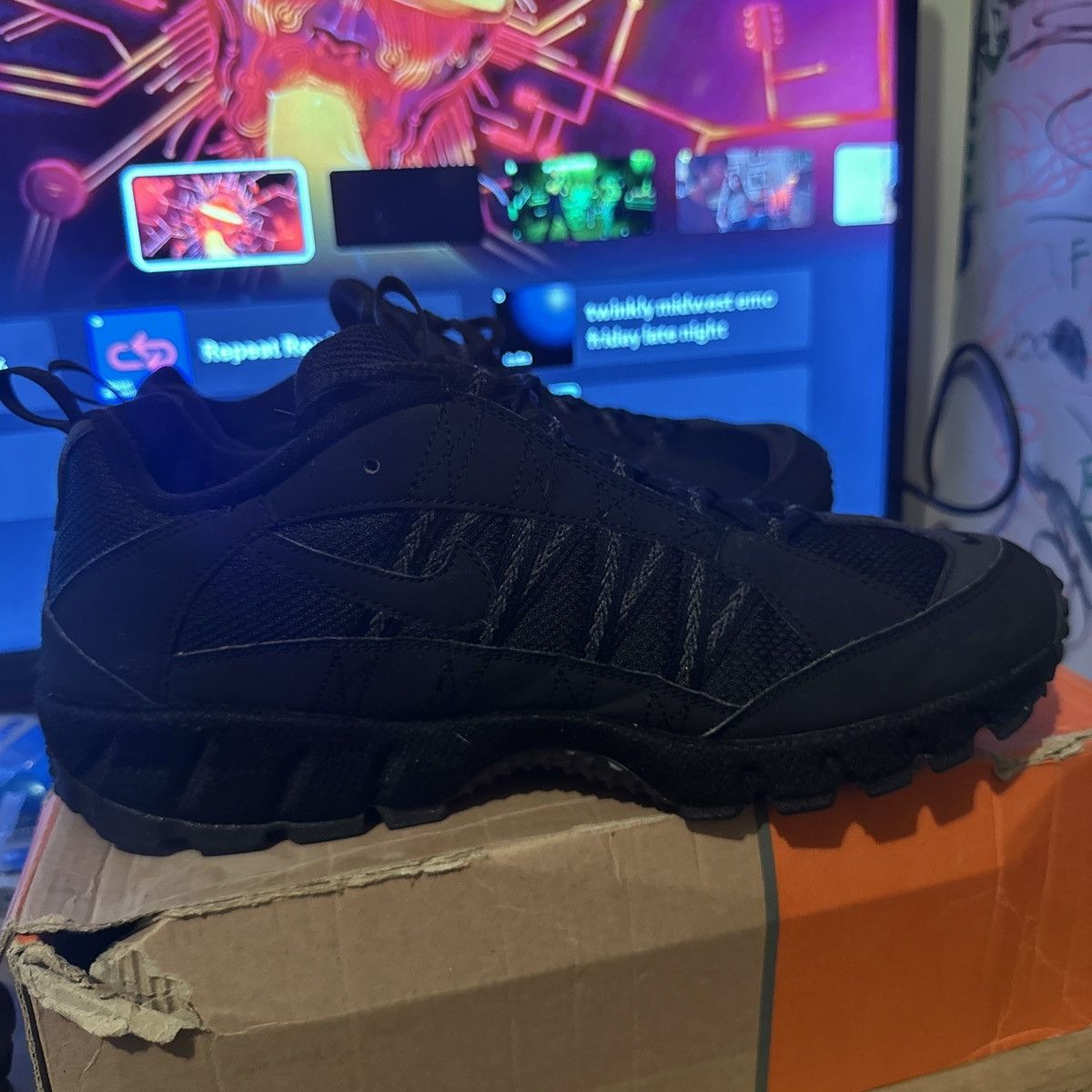 Nike × Supreme Nike Supreme Humara Black 10.5 Size US 10.5 / EU 43-44 - 4 Thumbnail