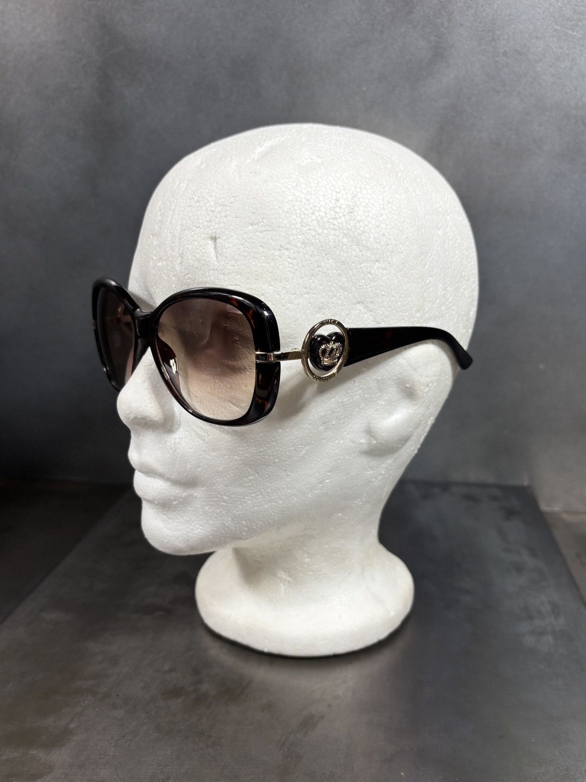 Juicy Couture 2010s Juicy Couture Sunglasses Scarlet Heart Queen of Everyt Size ONE SIZE - 1 Thumbnail