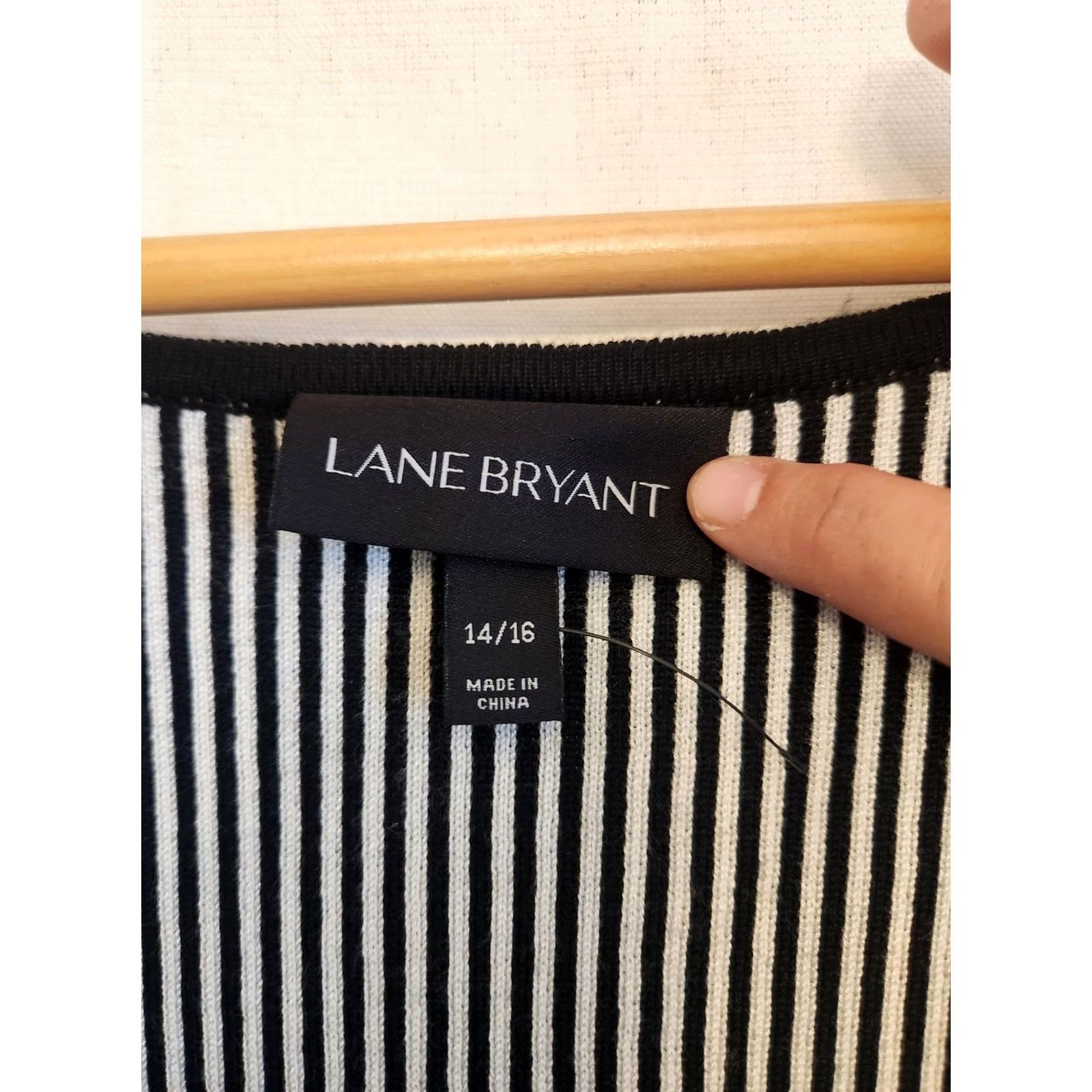 Vintage Lane Bryant Dress Womens 1X White Stripe Knit Sleeveless Fit Flare Knee Length Size XL / US 12-14 / IT 48-50 - 3 Thumbnail