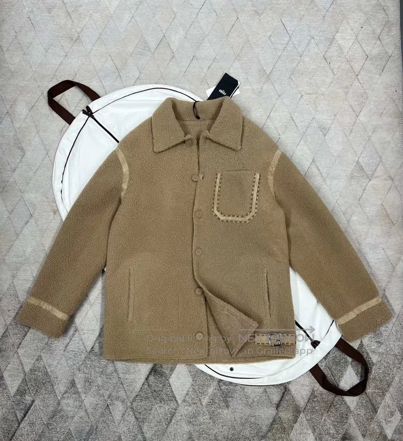 Fendi Fendi Double-sided cashmere fur shearling coat, elegant de Size US L / EU 52-54 / 3 - 1 Thumbnail