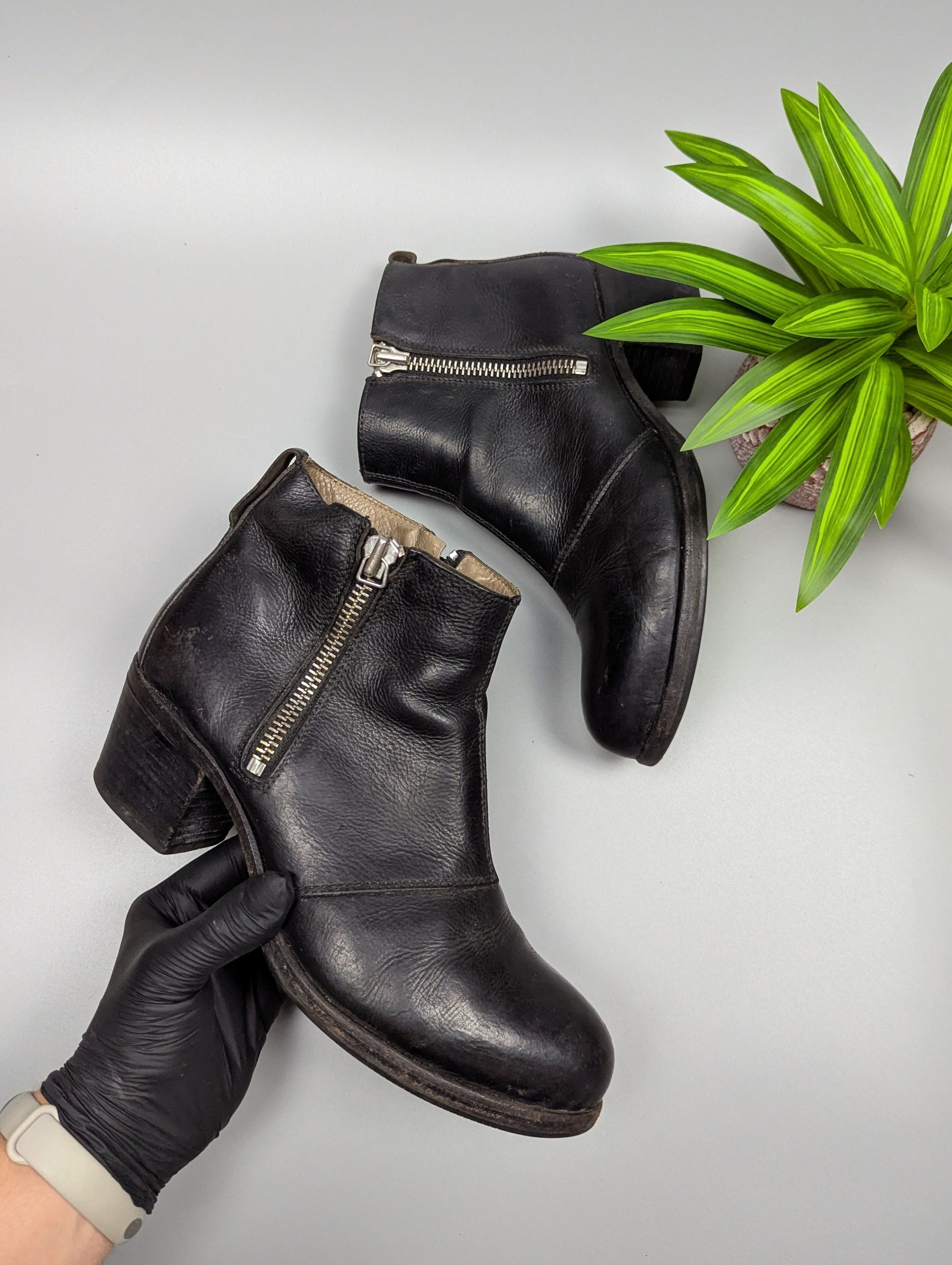 MoMA MOMA Vintage Y2k Avant Garde Womens Black Leather Ankle Boot Size US 10 / IT 40 - 1 Thumbnail