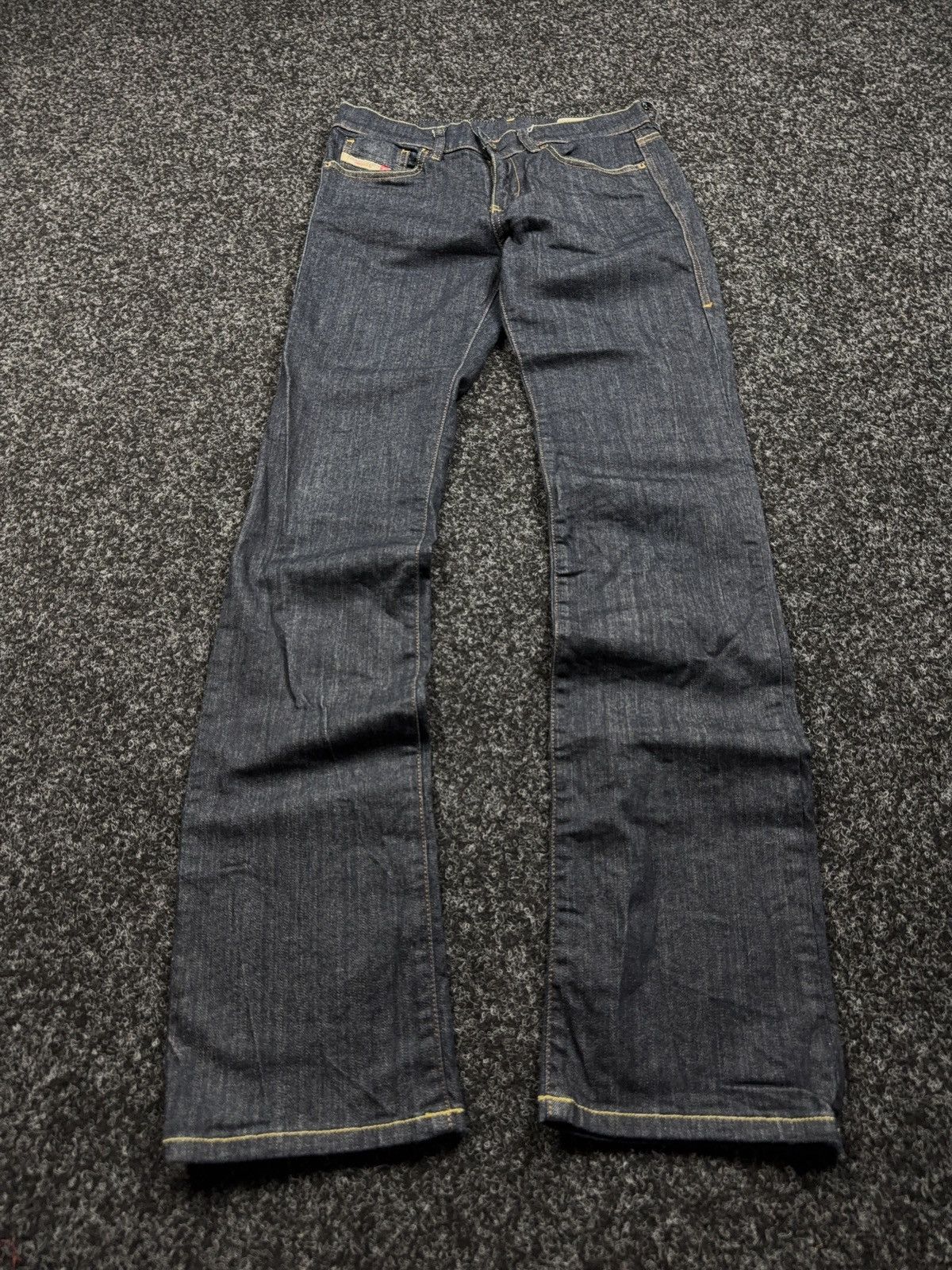 Diesel Luxury 00s Diesel Bootzee ST Slim Bootcut Flare Retro Jeans Size 27" / US 4 / IT 40 - 1 Thumbnail