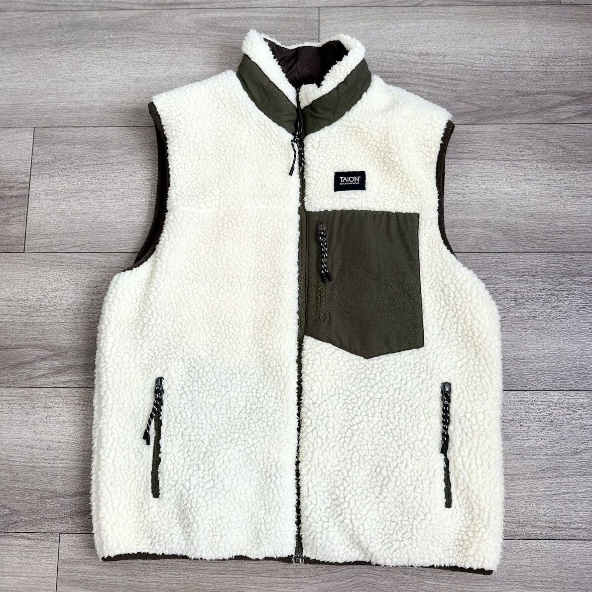 TAION Taion Mountain Reversible Down Fleece Vest Size US S / EU 44-46 / 1 - 12 Thumbnail
