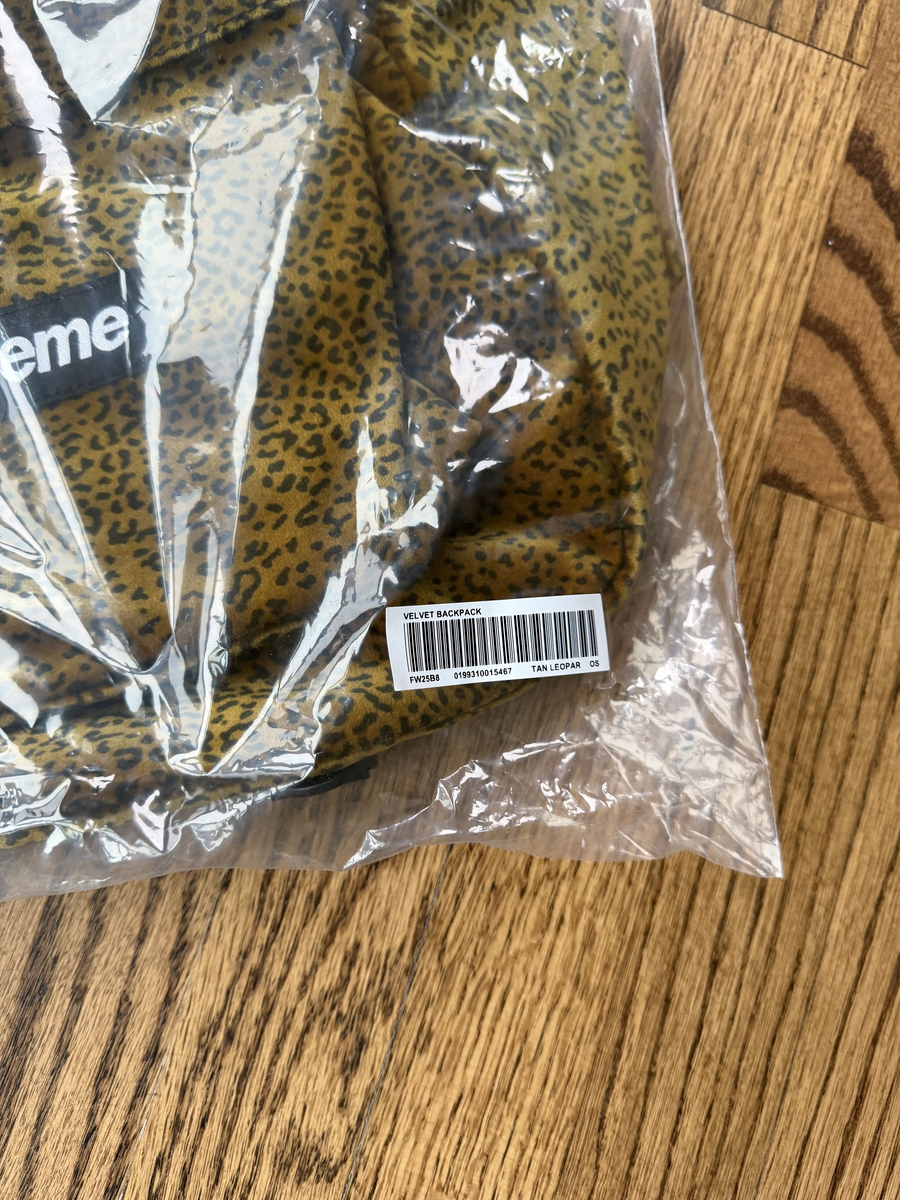Supreme Supreme Velvet Backpack in Tan Leopard Size ONE SIZE - 3 Thumbnail