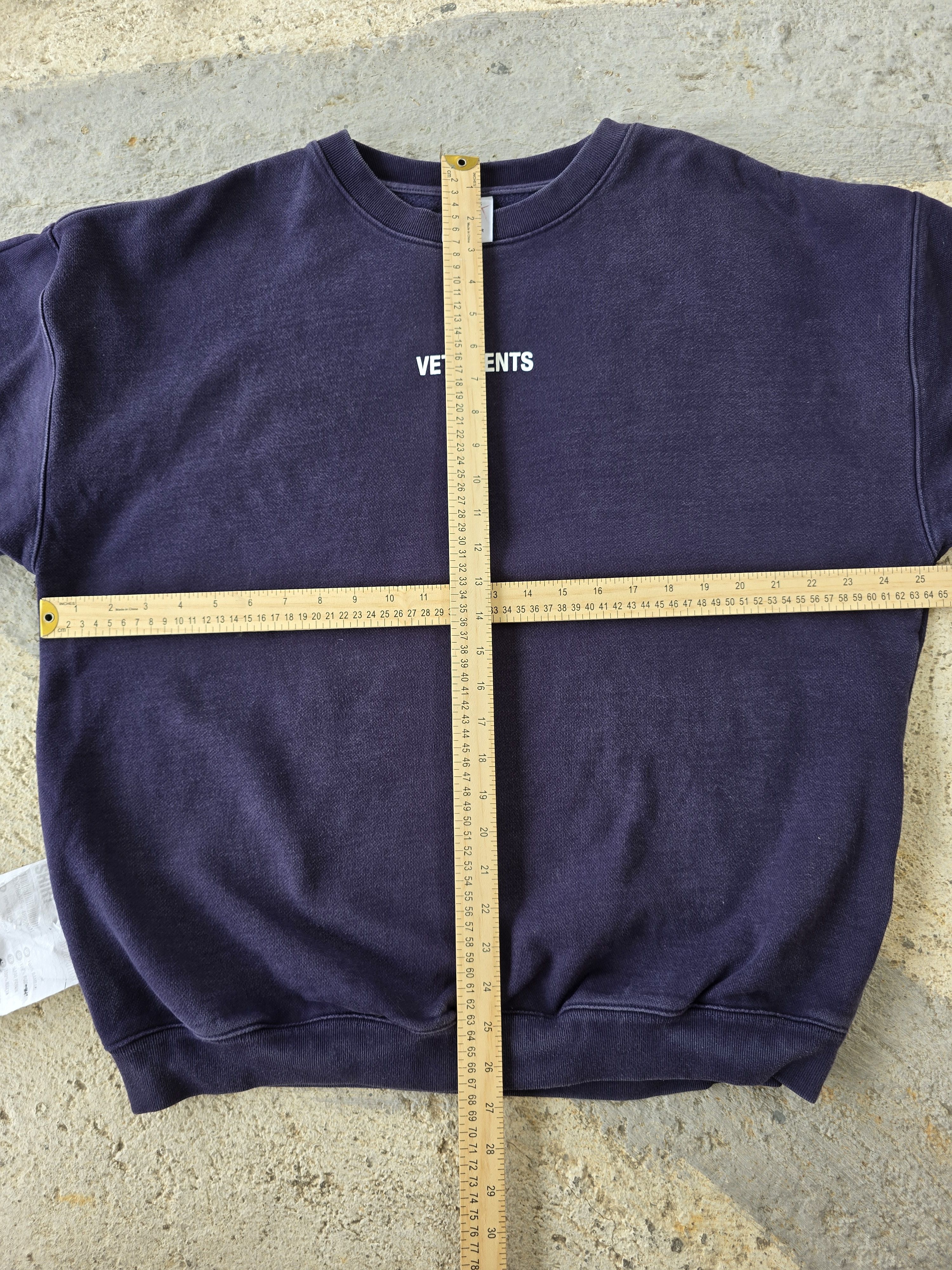 Vetements Vetements Logo Sweatshirt Navy Marine Size US M / EU 48-50 / 2 - 9 Thumbnail