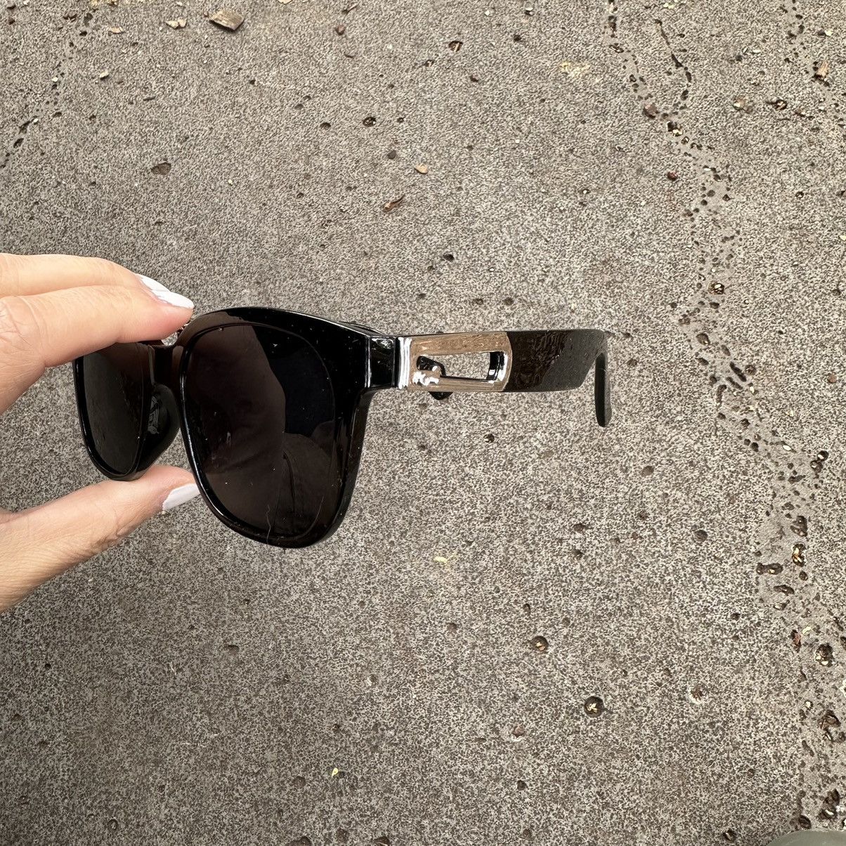 Other Y2K Unisex Sunglasses Retro Fashion Shades KD1261-02 Size ONE SIZE - 2 Thumbnail