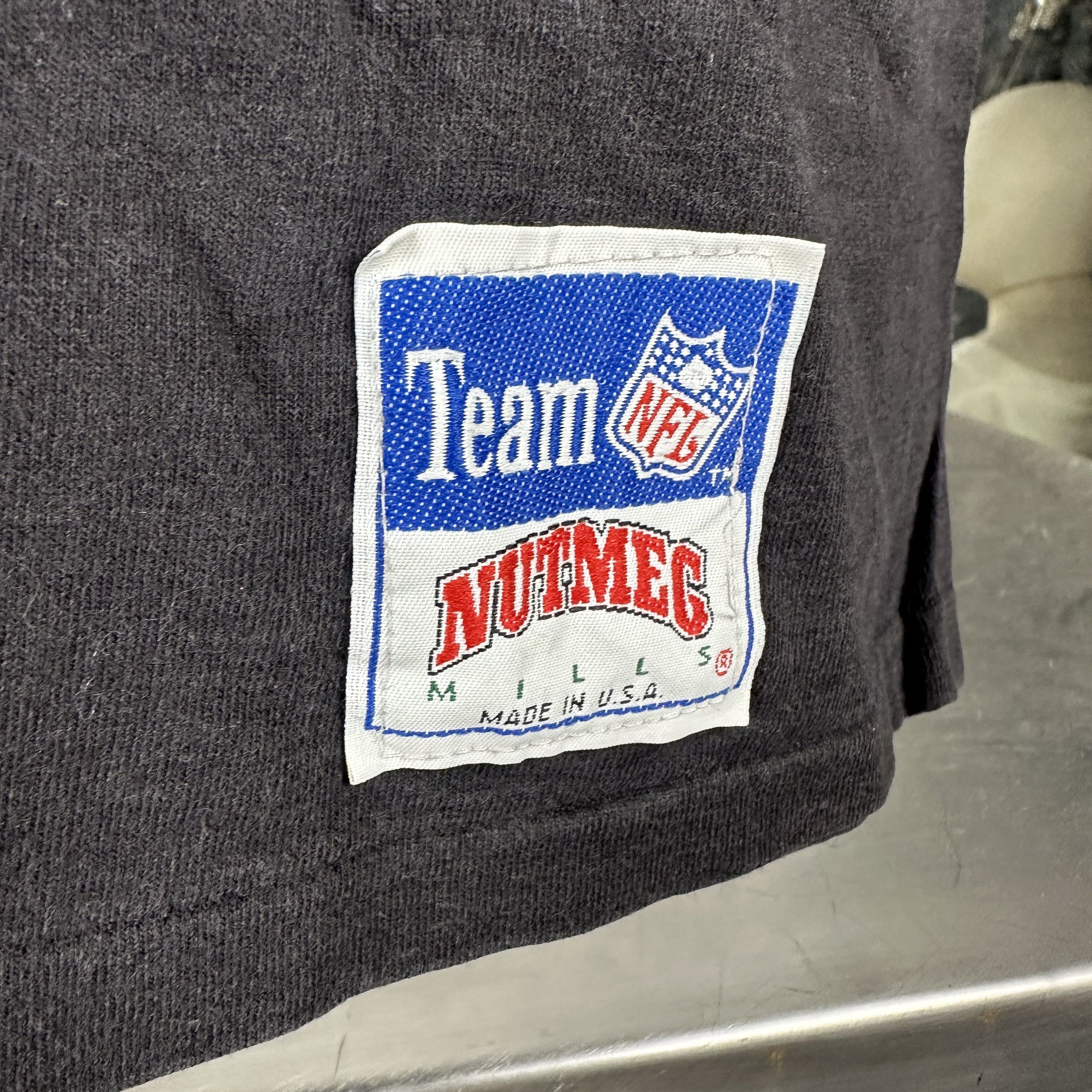 Vintage Vintage 90s San Francisco 49ers NFL Nutmeg Graphic T-Shirt Size US L / EU 52-54 / 3 - 5 Thumbnail