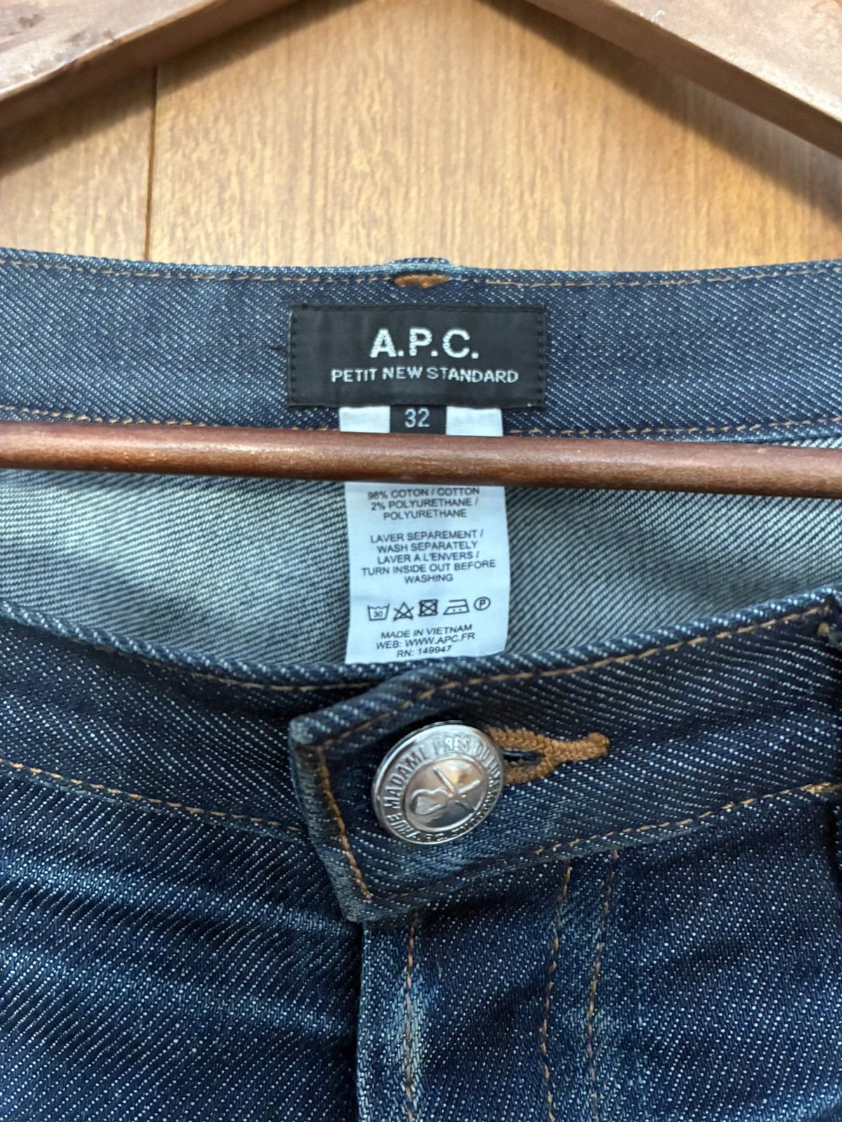 A.P.C. A.P.C. Petit New Standards. Size US 32 / EU 48 - 3 Thumbnail