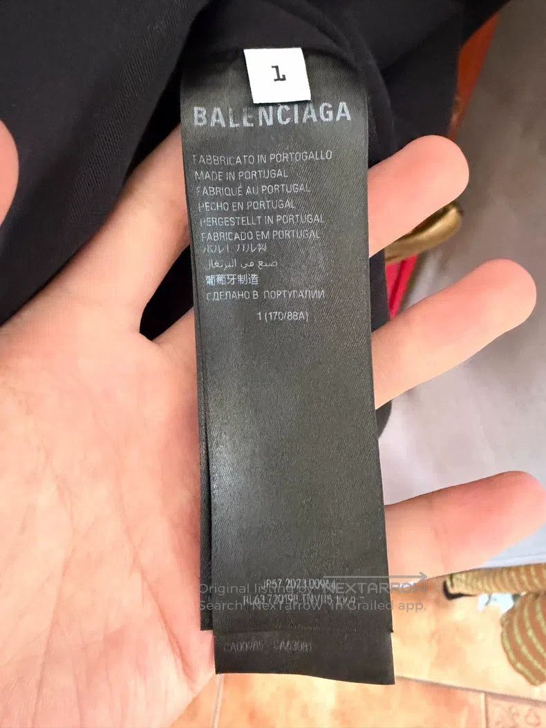 Balenciaga Balenciaga Double-sided embroidered logo short-sleeve Size US S / EU 44-46 / 1 - 4 Thumbnail