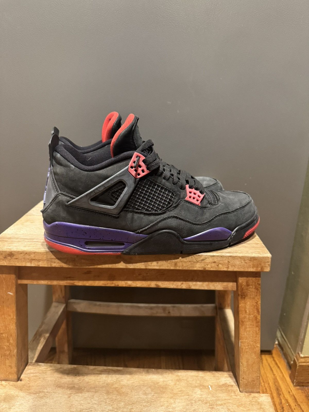 Jordan Brand Jordan 4 Retro “Raptors” Size US 11 / EU 44 - 2 Thumbnail