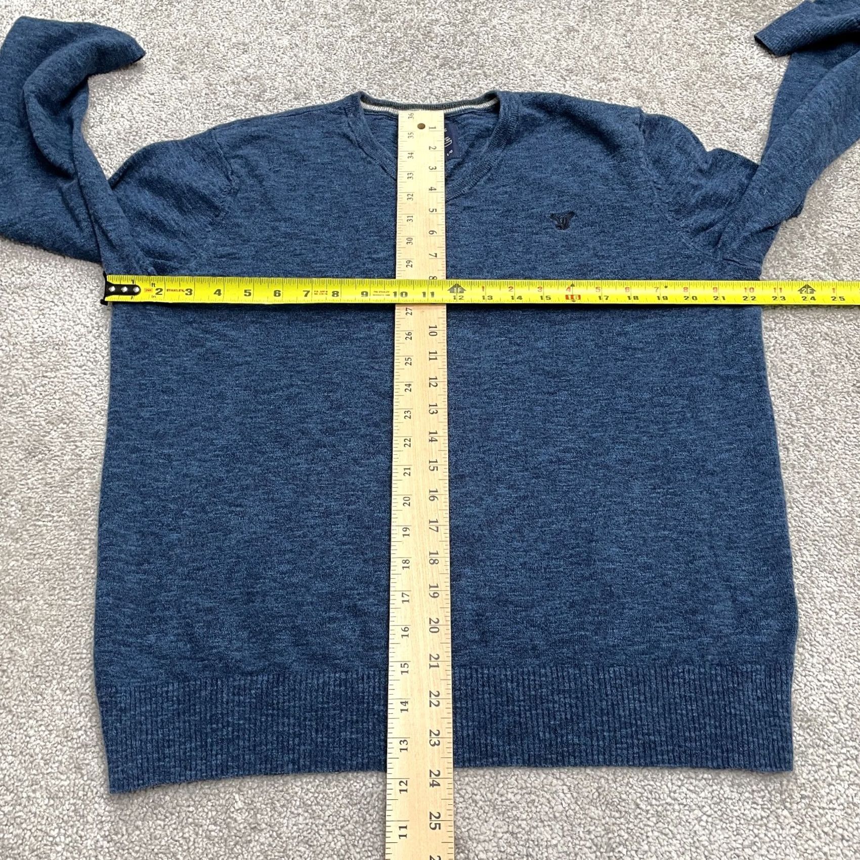 American Eagle Outfitters American Eagle Outfitters Sweater Men Large Blue Athletic Fit V-Neck Cotton Knit Pullover Size US L / EU 52-54 / 3 - 7 Thumbnail