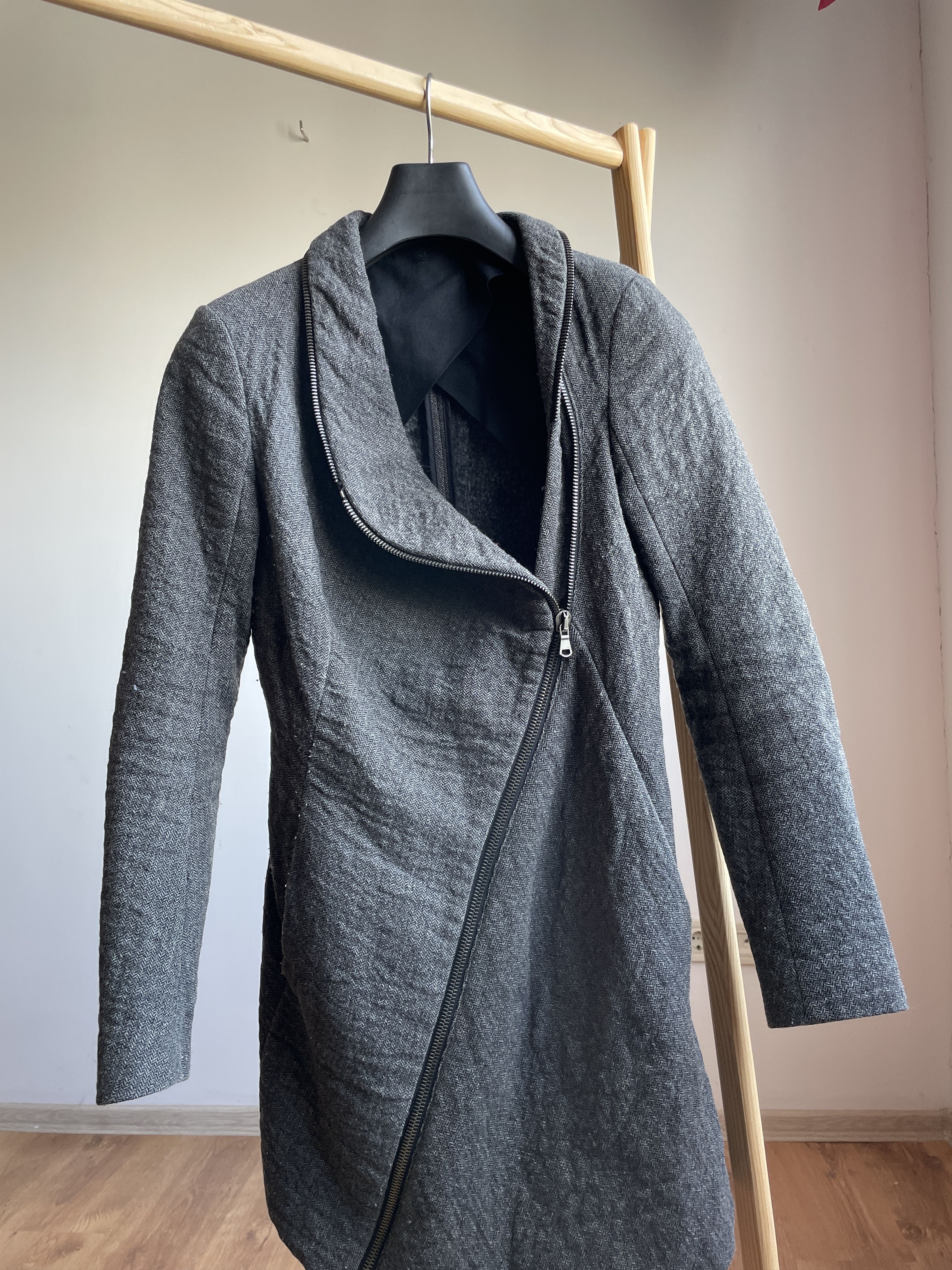 Masnada Masnada Asymmetric Zip Womens Coat Size IT 40/ UK 8/ US 4 Size S / US 4 / IT 40 - 5 Thumbnail