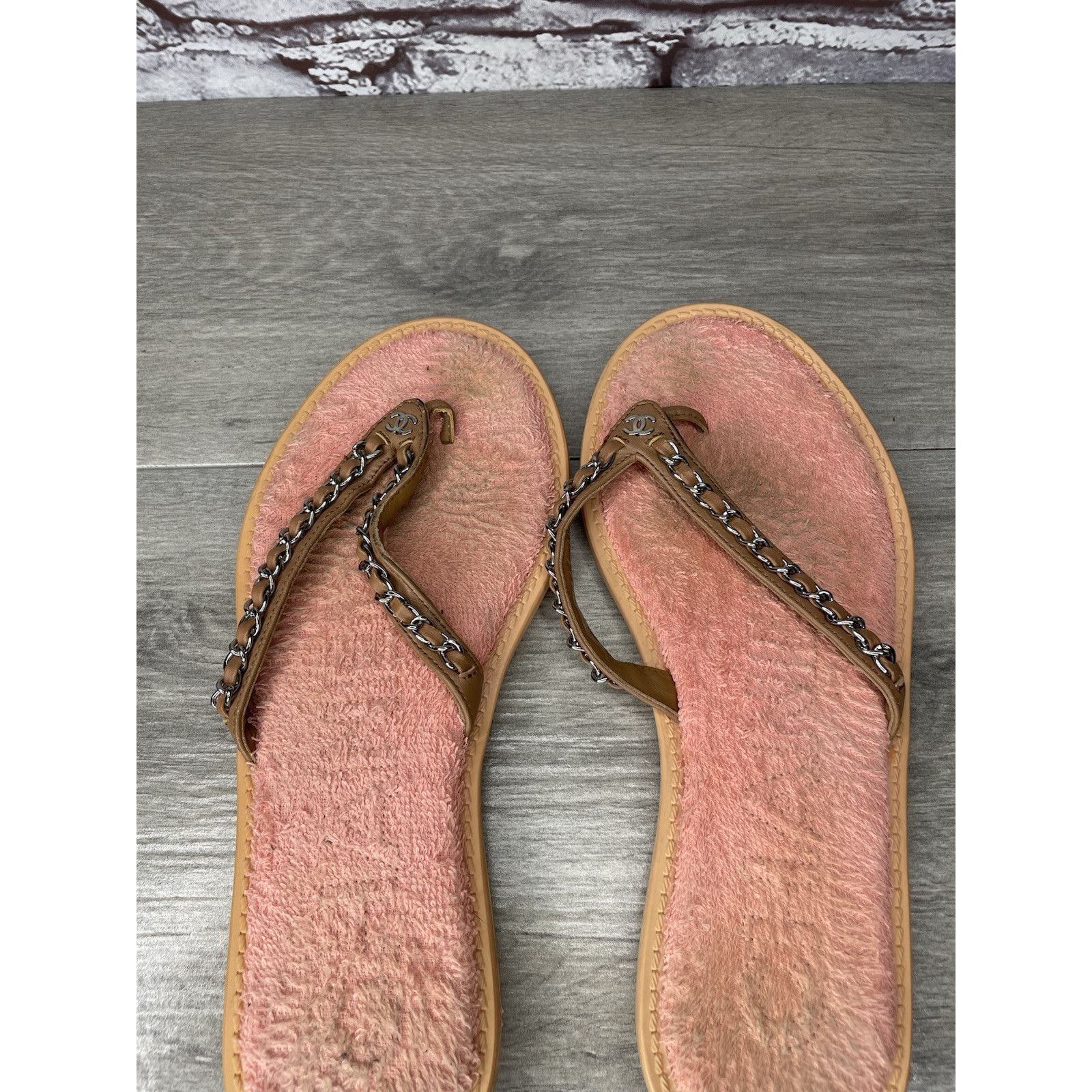 Chanel CHANEL Lambskin CC Chain Pink Leather Designer Thong Sandals Size US 9.5 / IT 39.5 - 6 Thumbnail