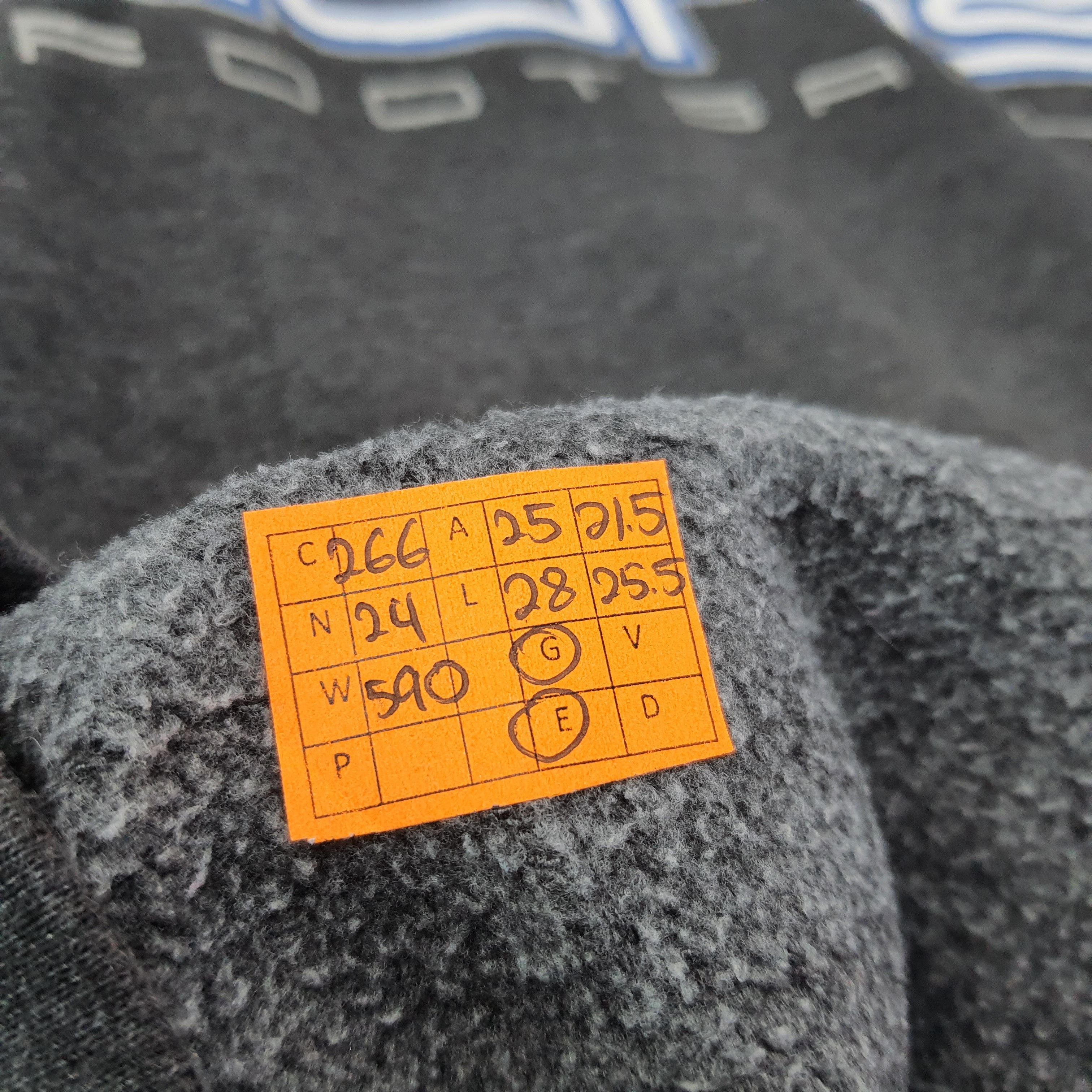 NFL Vintage NFL Lions Football Hoodie C266N24 Size US XL / EU 56 / 4 - 5 Thumbnail