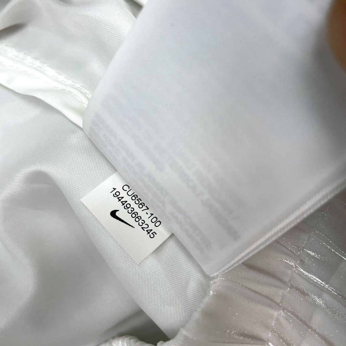 Nike NIKE WMNS SHEEN AIR PANTS Size US 26 / EU 42 - 13 Thumbnail