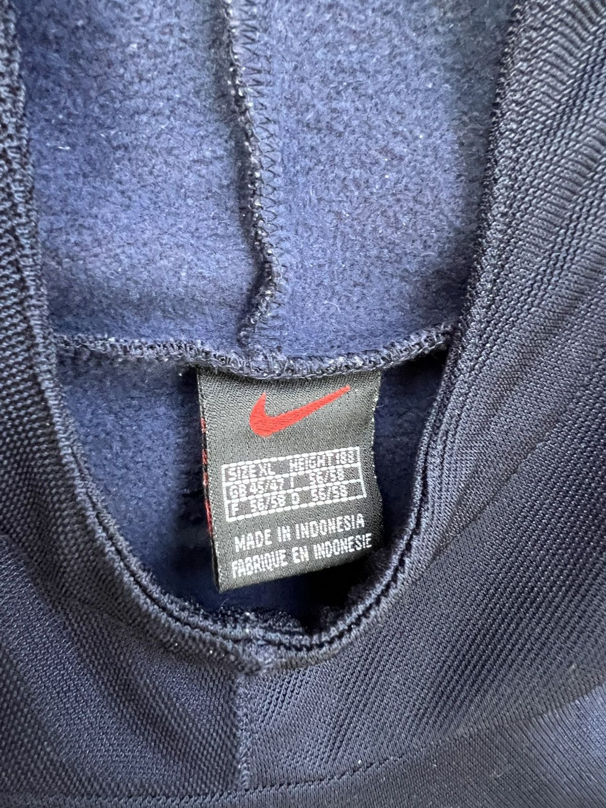 Nike × Vintage NIKE VINTAGE CENTER LOGO OVERSIZE BOXY ZIP HOODIE Size US XL / EU 56 / 4 - 4 Thumbnail