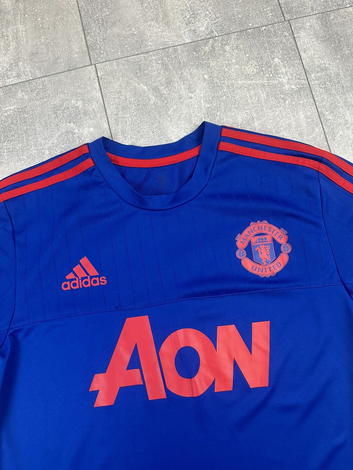 Vintage Men’s adidas Manchester overprint logo home soccer jersey Size US L / EU 52-54 / 3 - 5 Thumbnail