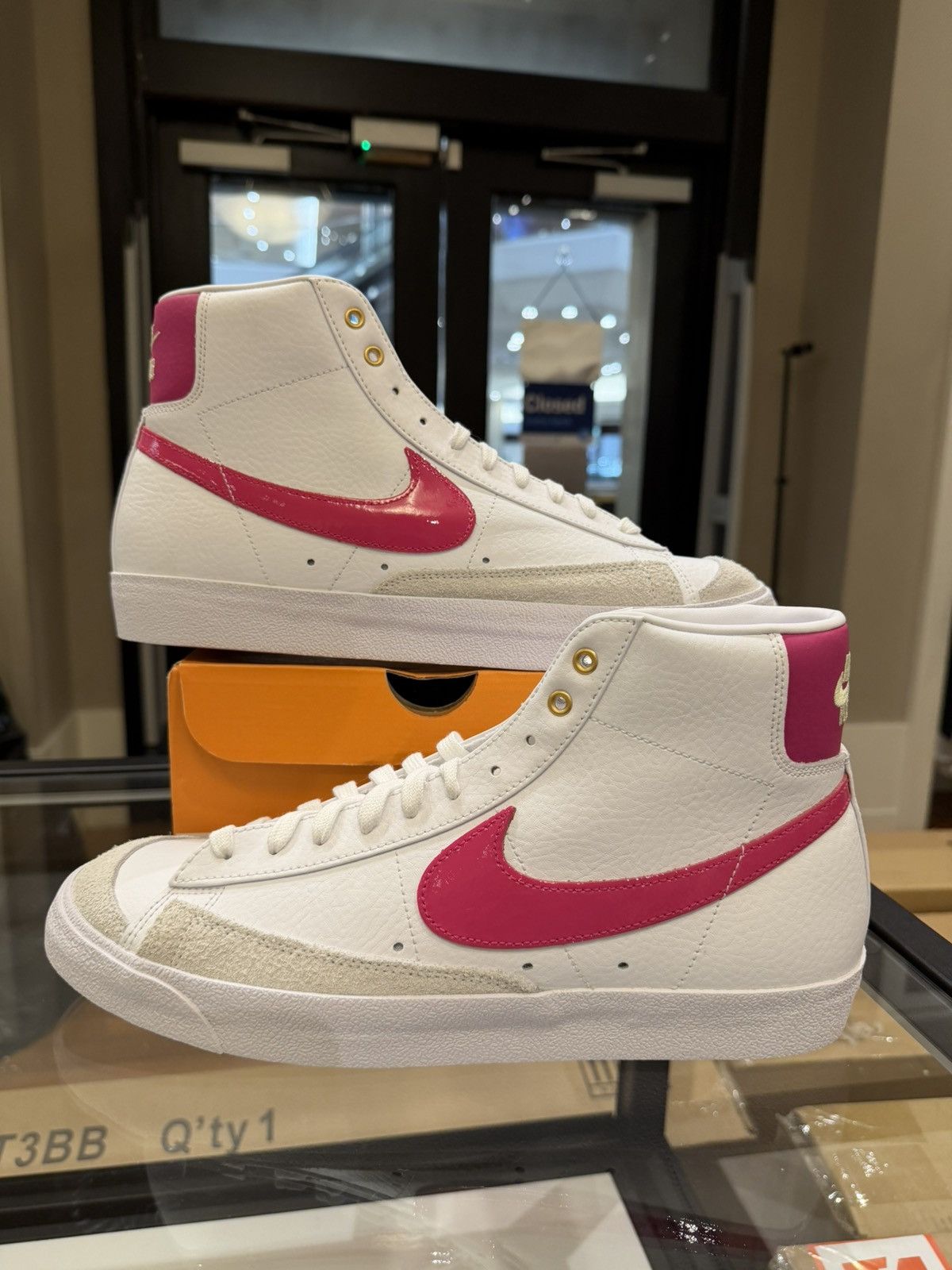 Nike Nike Blazer Mid ‘World Tour’ Size US 12.5 / EU 45-46 - 1 Thumbnail