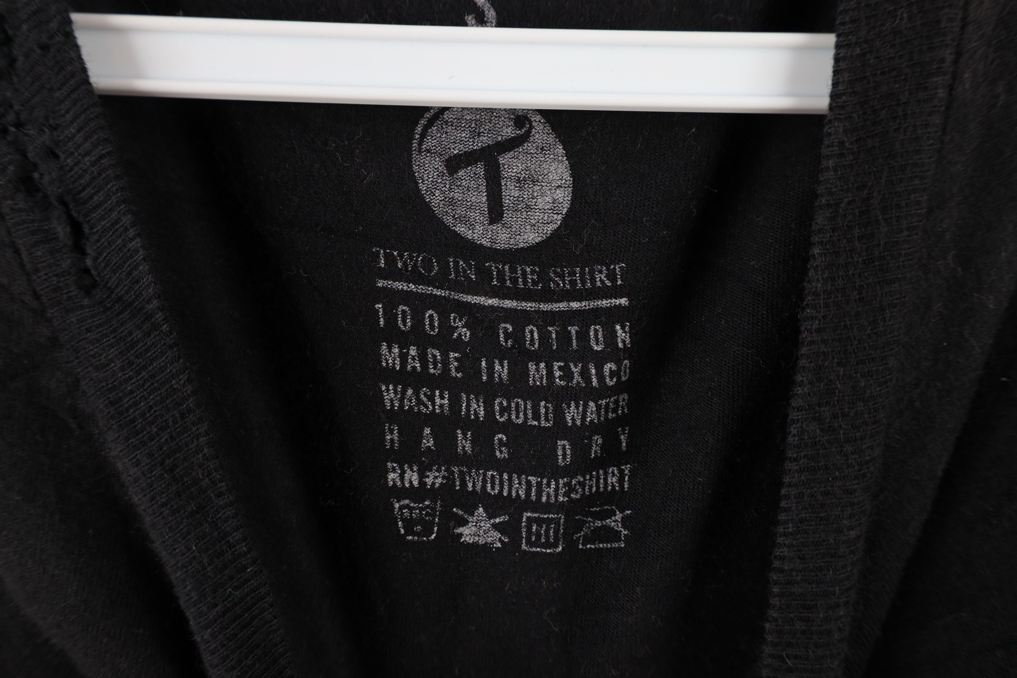Vintage Vintage Streetwear Two In The Shirt TITS Champagne T-Shirt Size US S / EU 44-46 / 1 - 7 Thumbnail