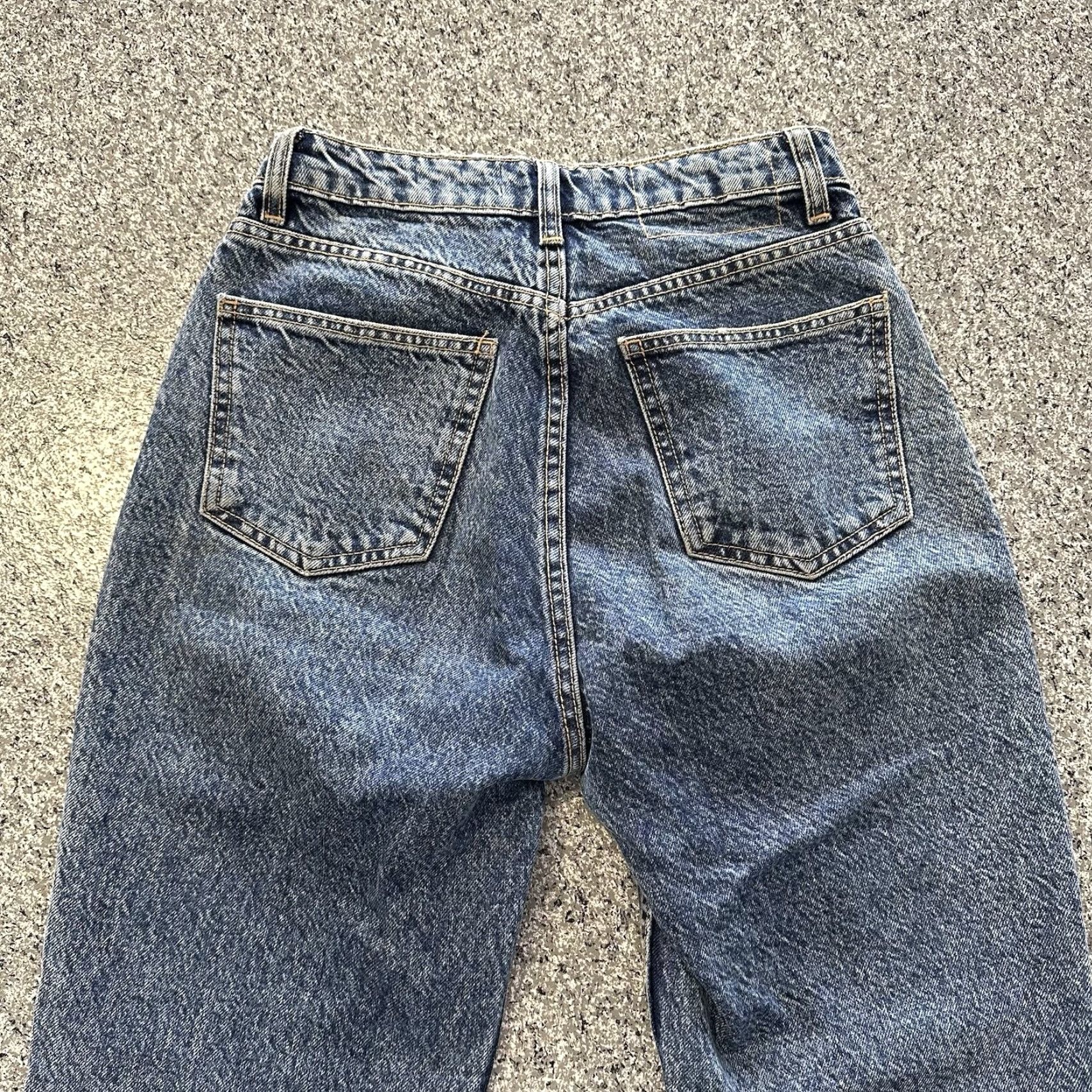 Zara Zara Jeans Womens 2 High Rise Mom Stone Wash Denim Relaxed Tapered Blue 5-Pocket Design Inseam 27 in XS? Size 42" / US 20 - 4 Thumbnail