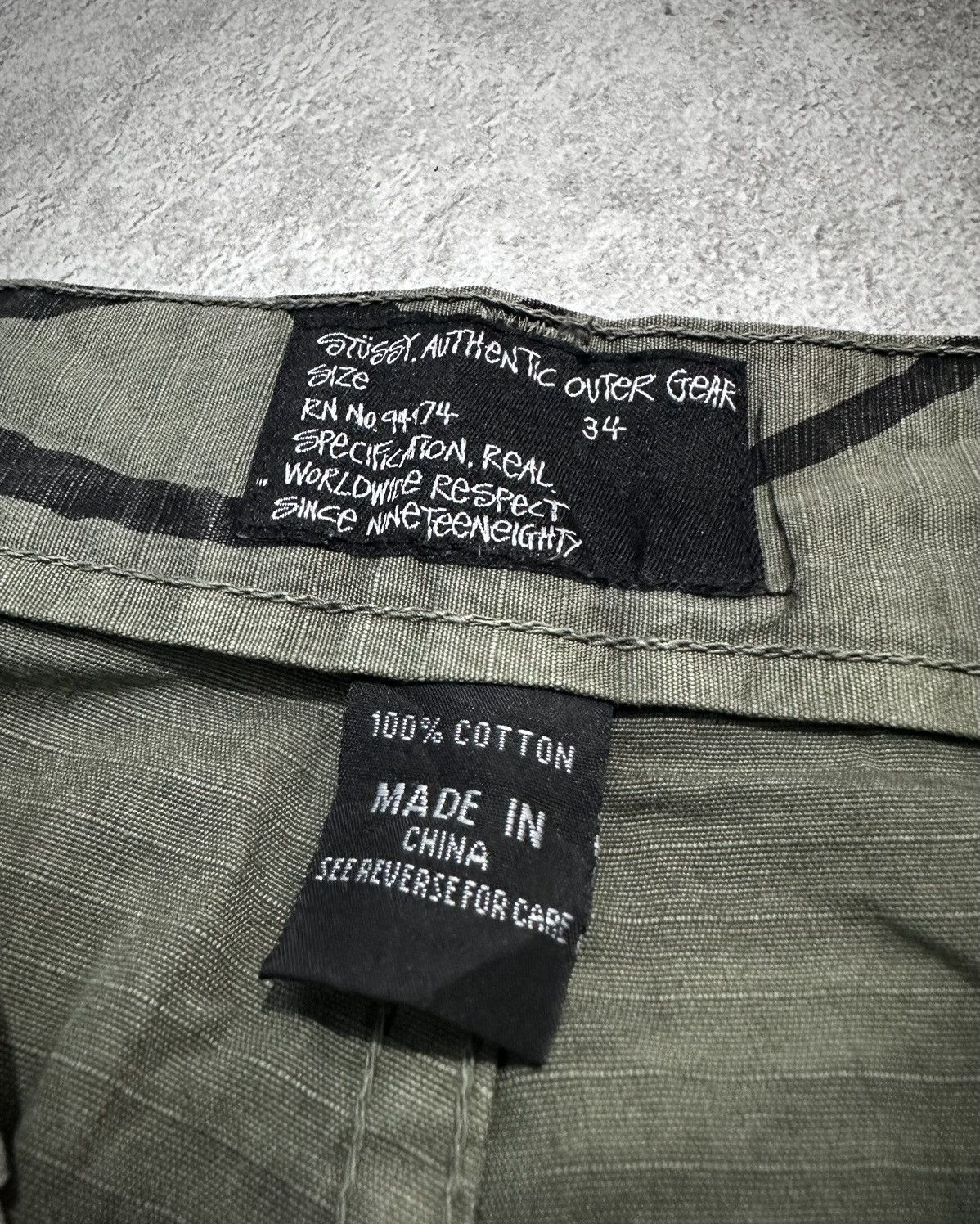 Stussy Vintage Stussy X Futura Laboratory Cargo Pants Size US 33 - 5 Thumbnail