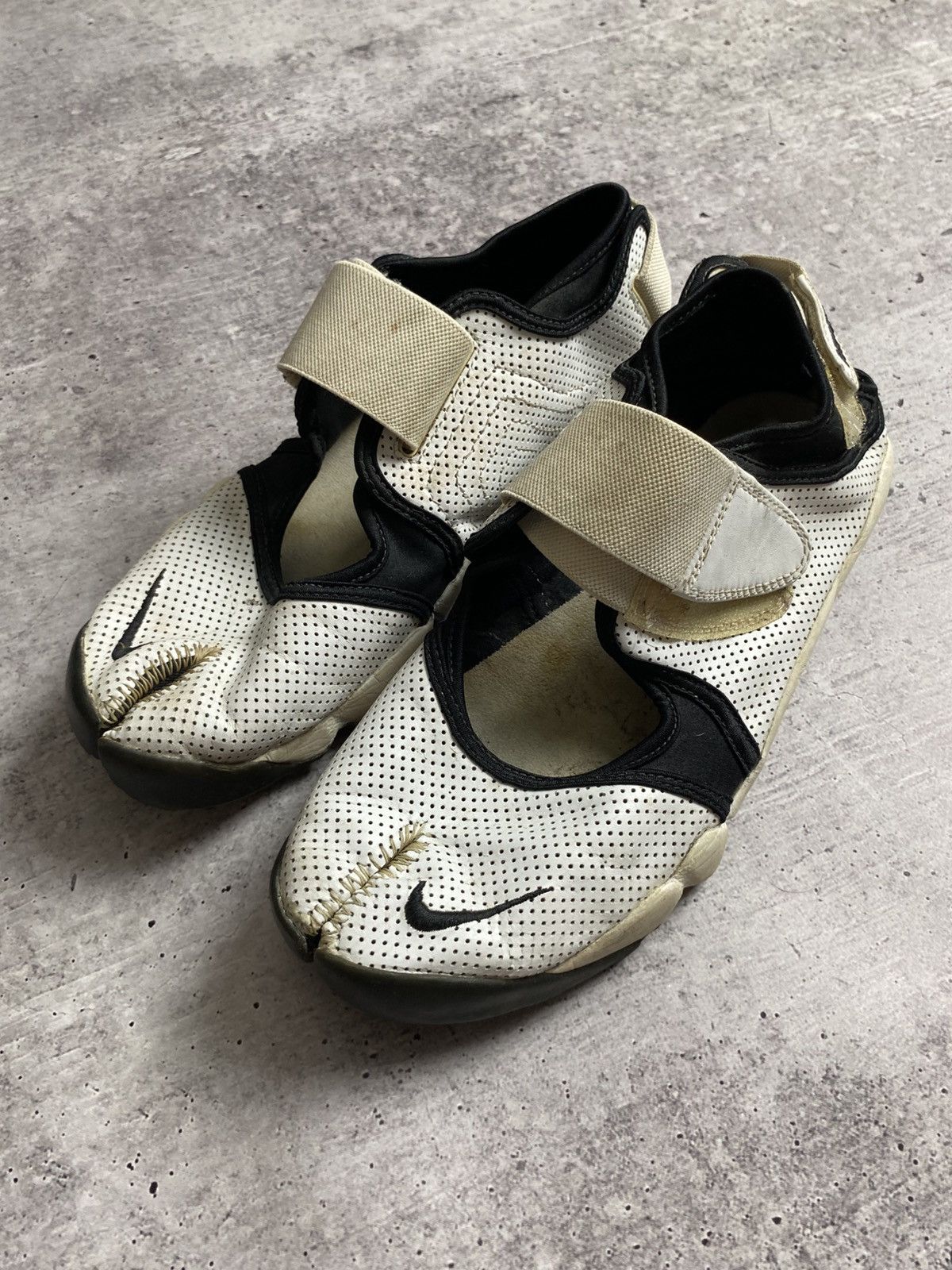 Nike Vintage Tabi Nike Rift Sneakers Size US 9 / EU 42 - 1 Thumbnail